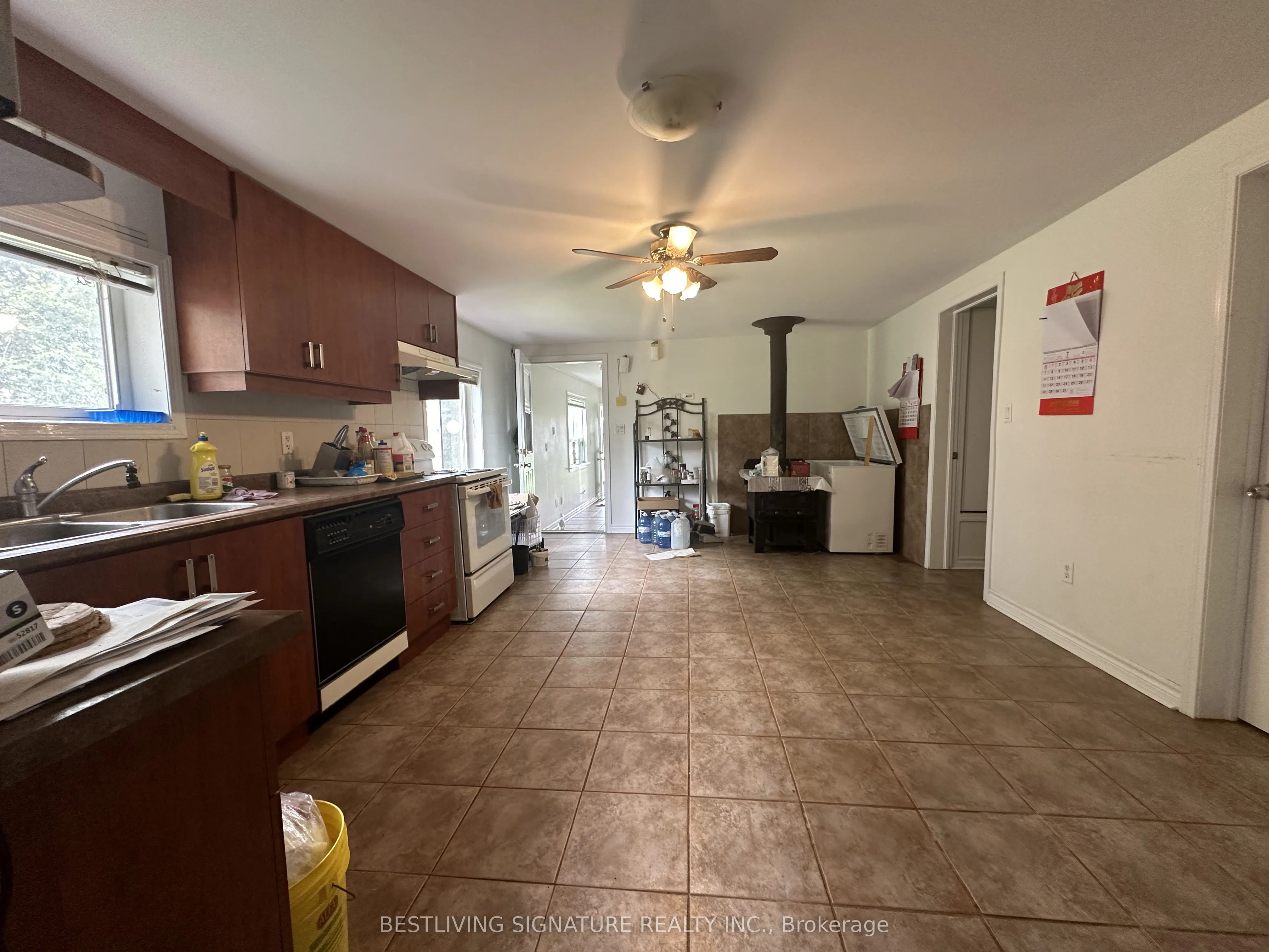 3752 Elm Tree Road