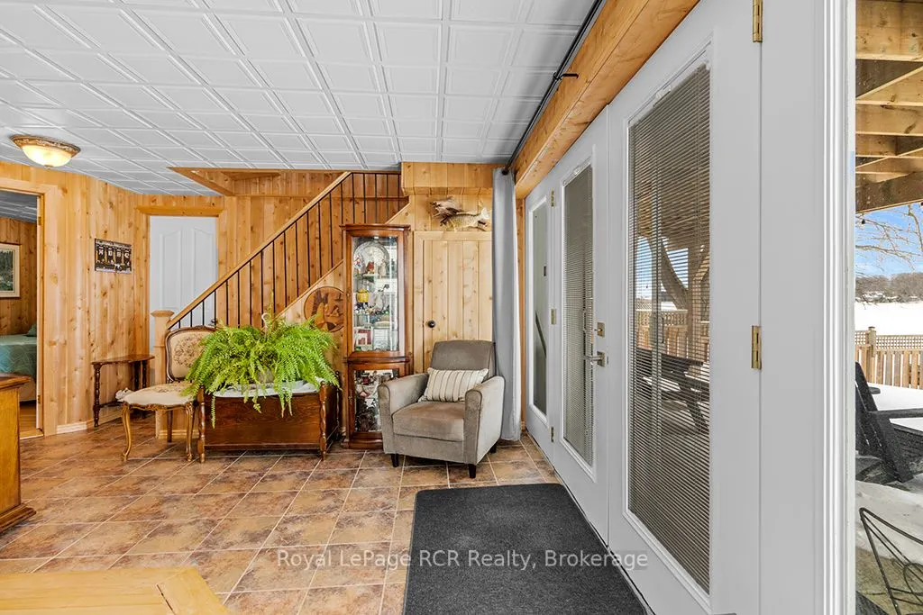 48 Island View Drive N