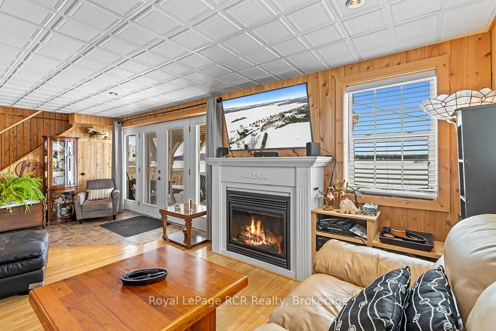 48 Island View Drive N