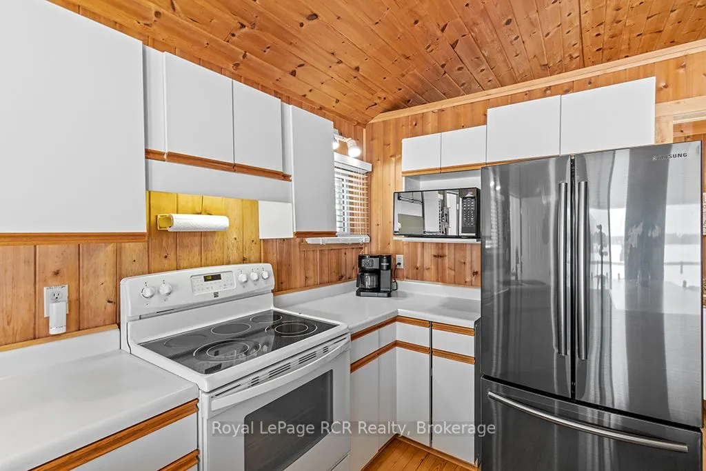 48 Island View Drive N