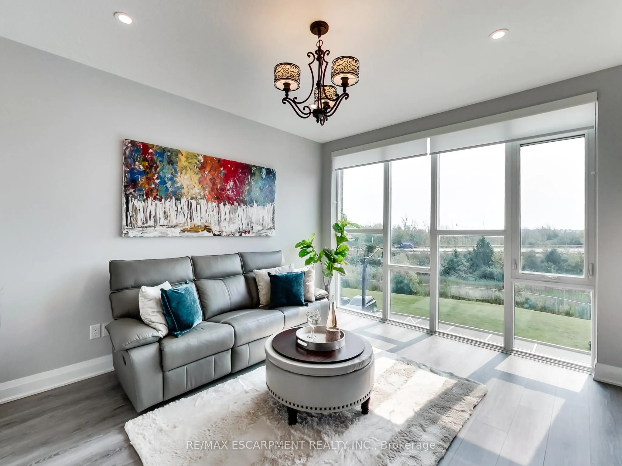 16 Concord Place #318