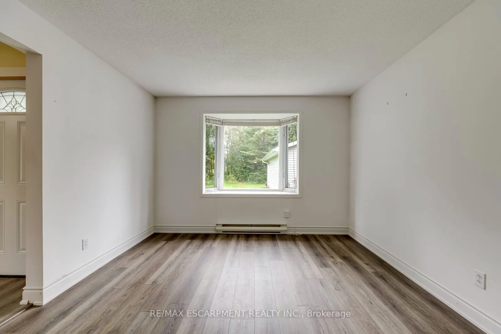 555118 MONO AMARANTH Townline