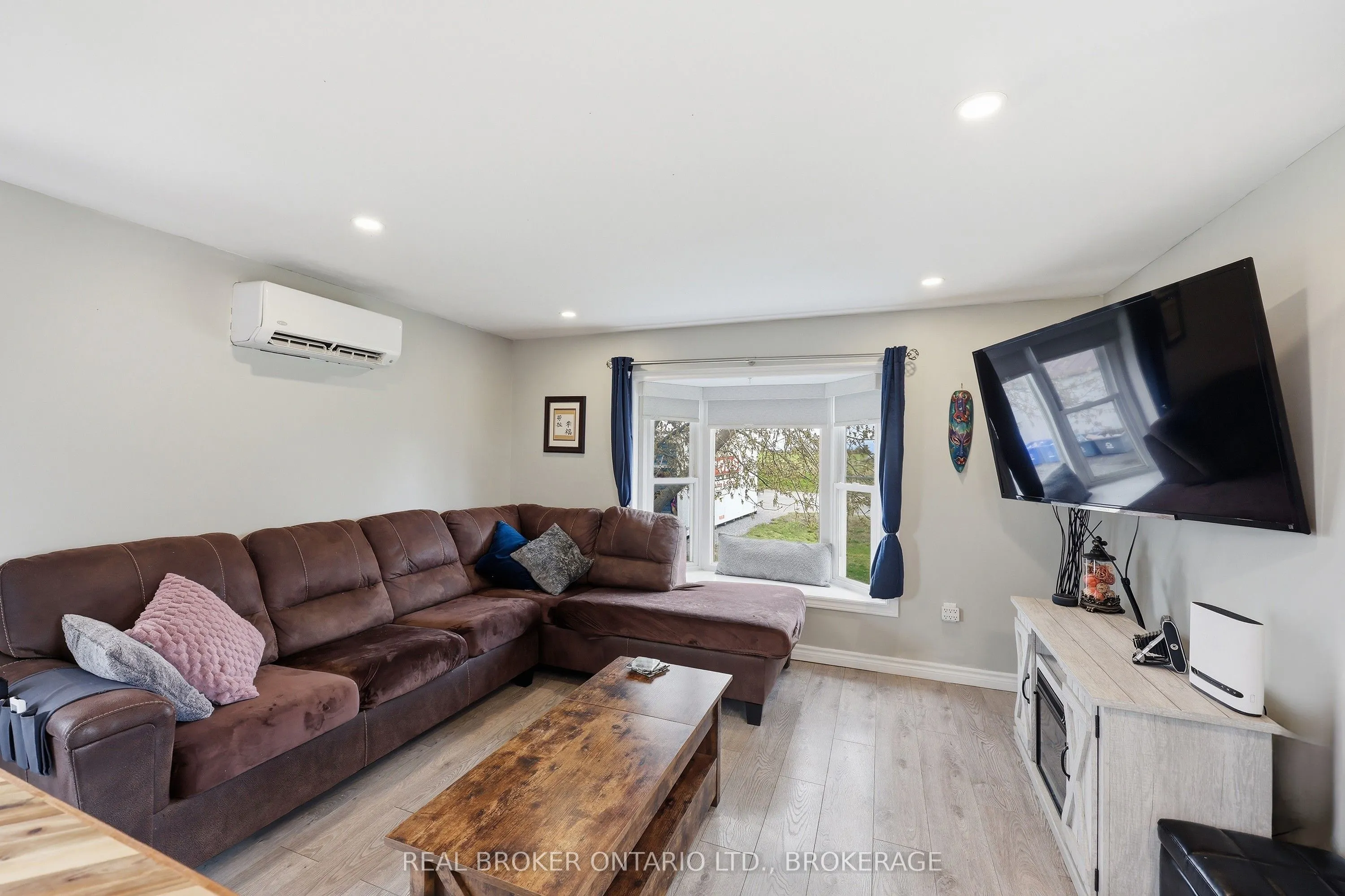 11 HERMES Drive