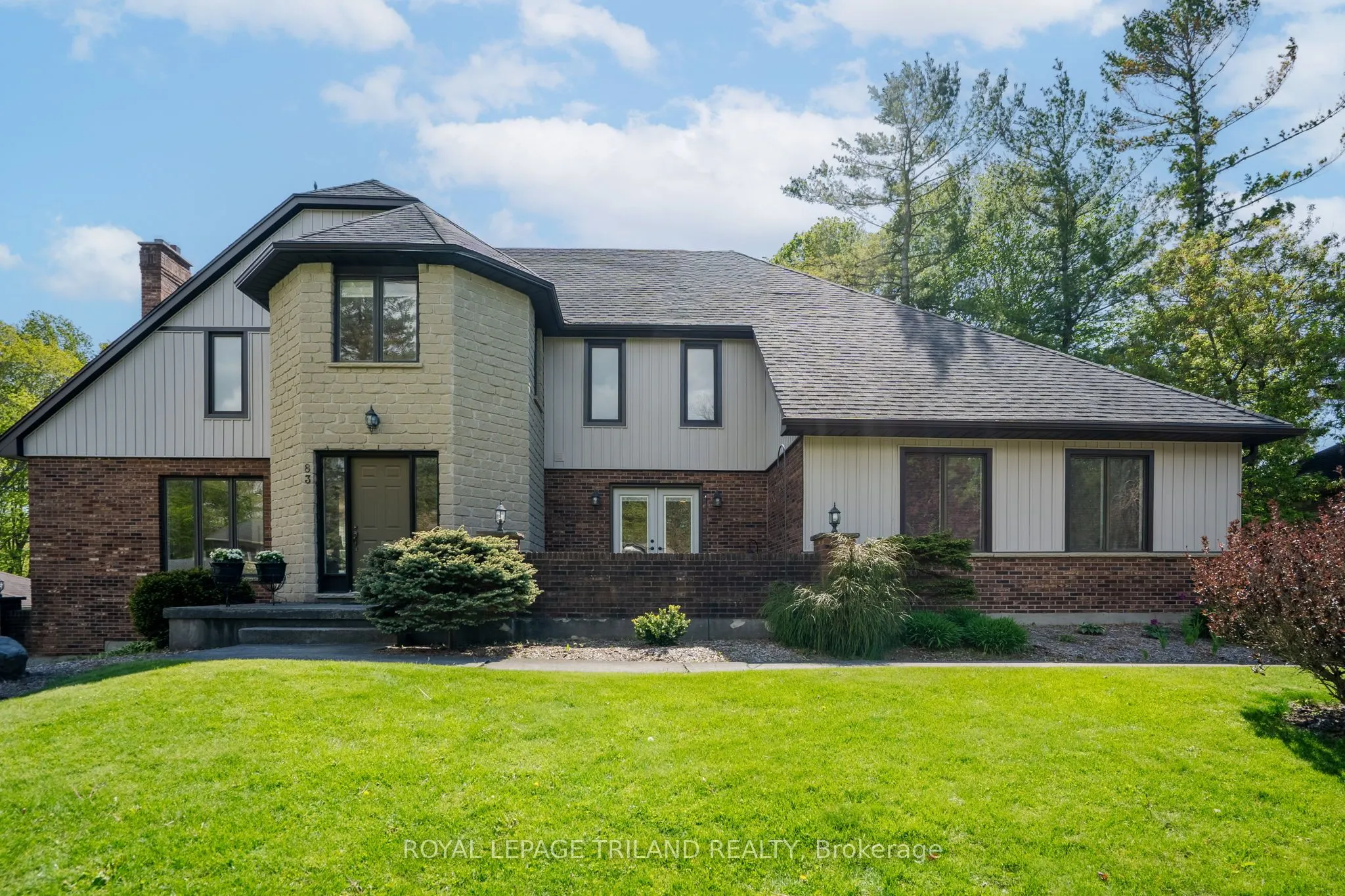 83 BLACKBURN Crescent