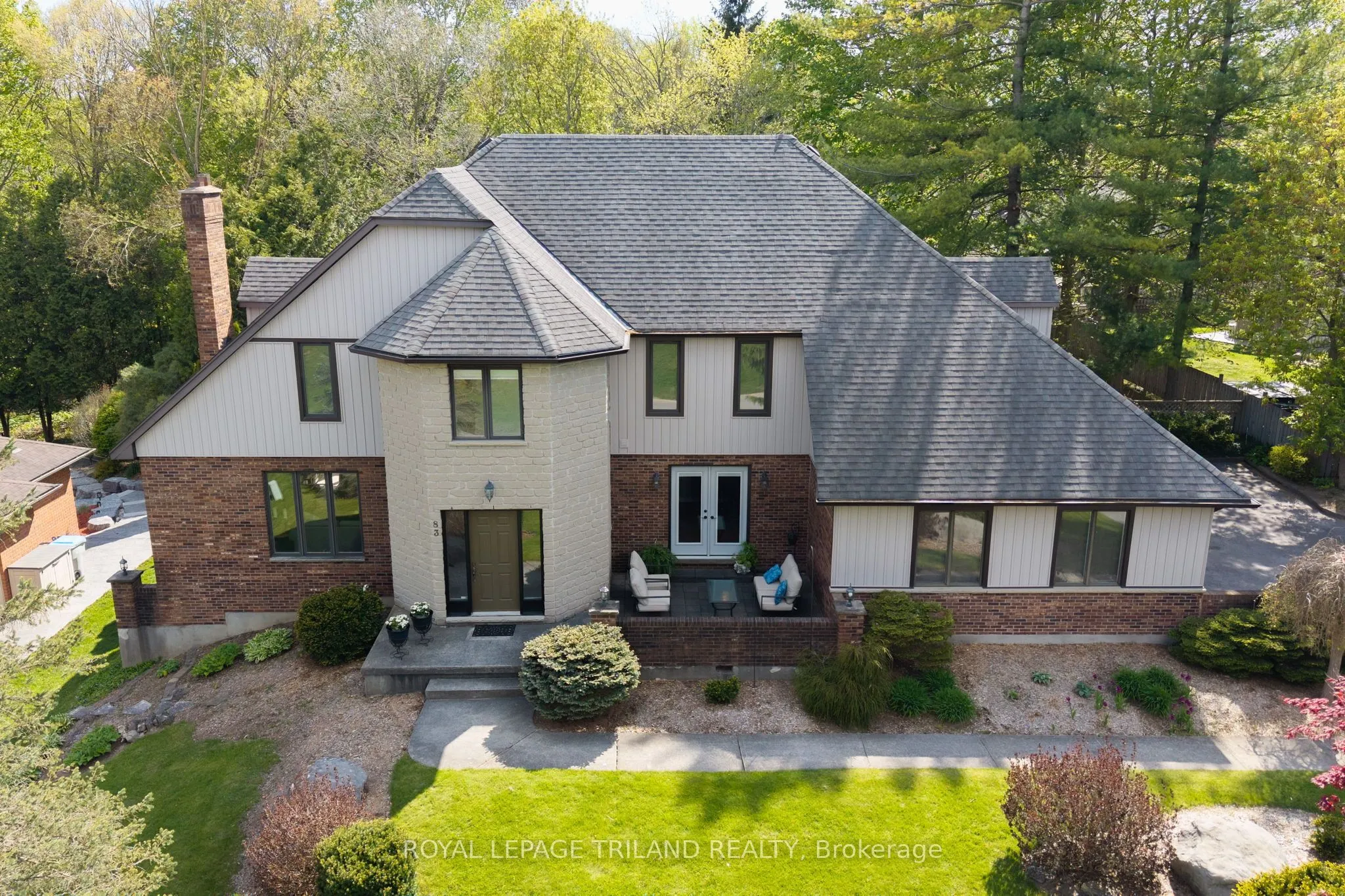 83 BLACKBURN Crescent