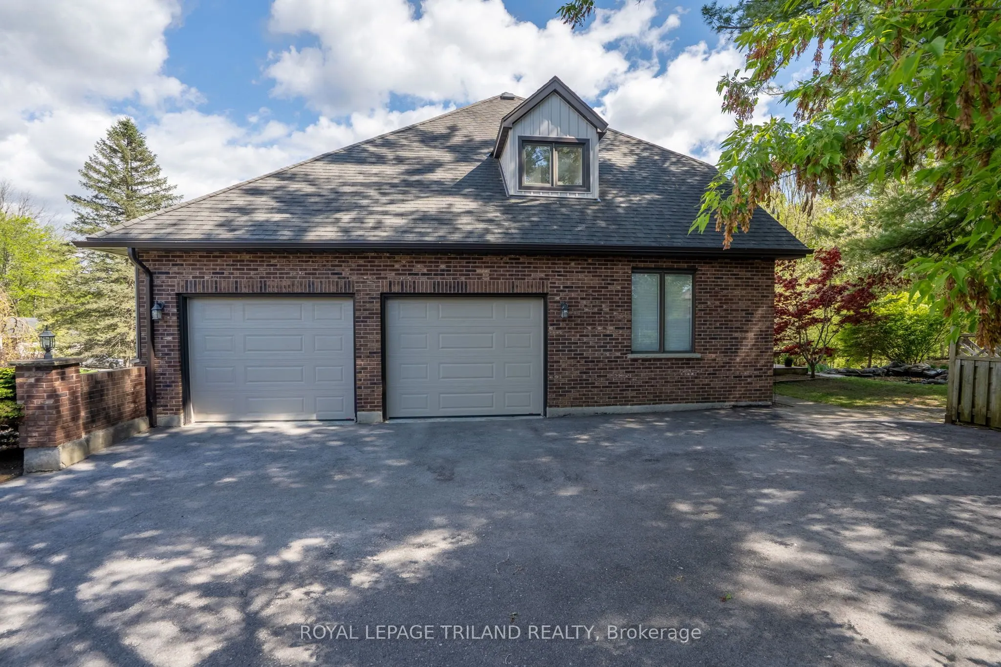 83 BLACKBURN Crescent