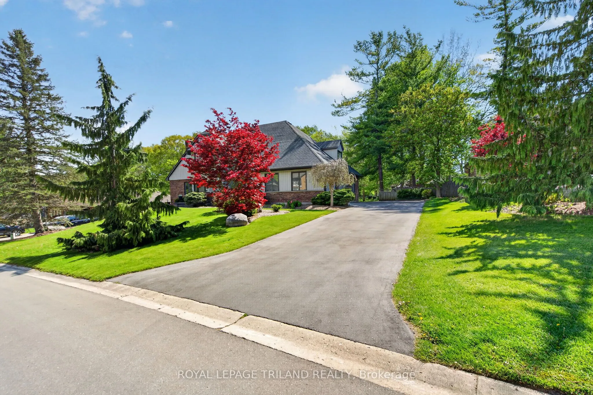 83 BLACKBURN Crescent