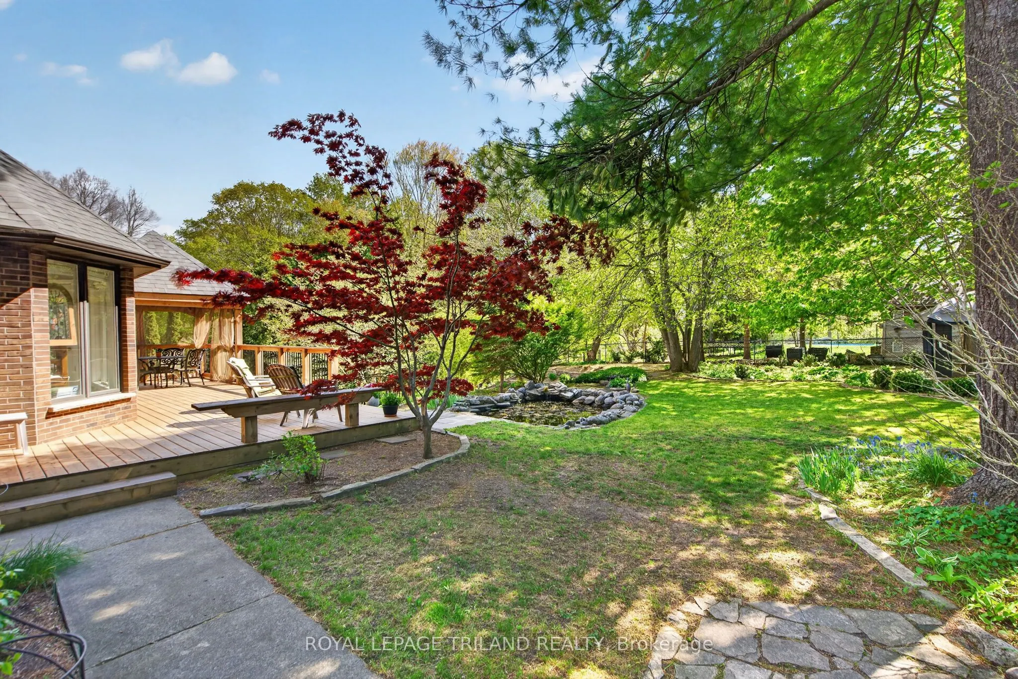 83 BLACKBURN Crescent