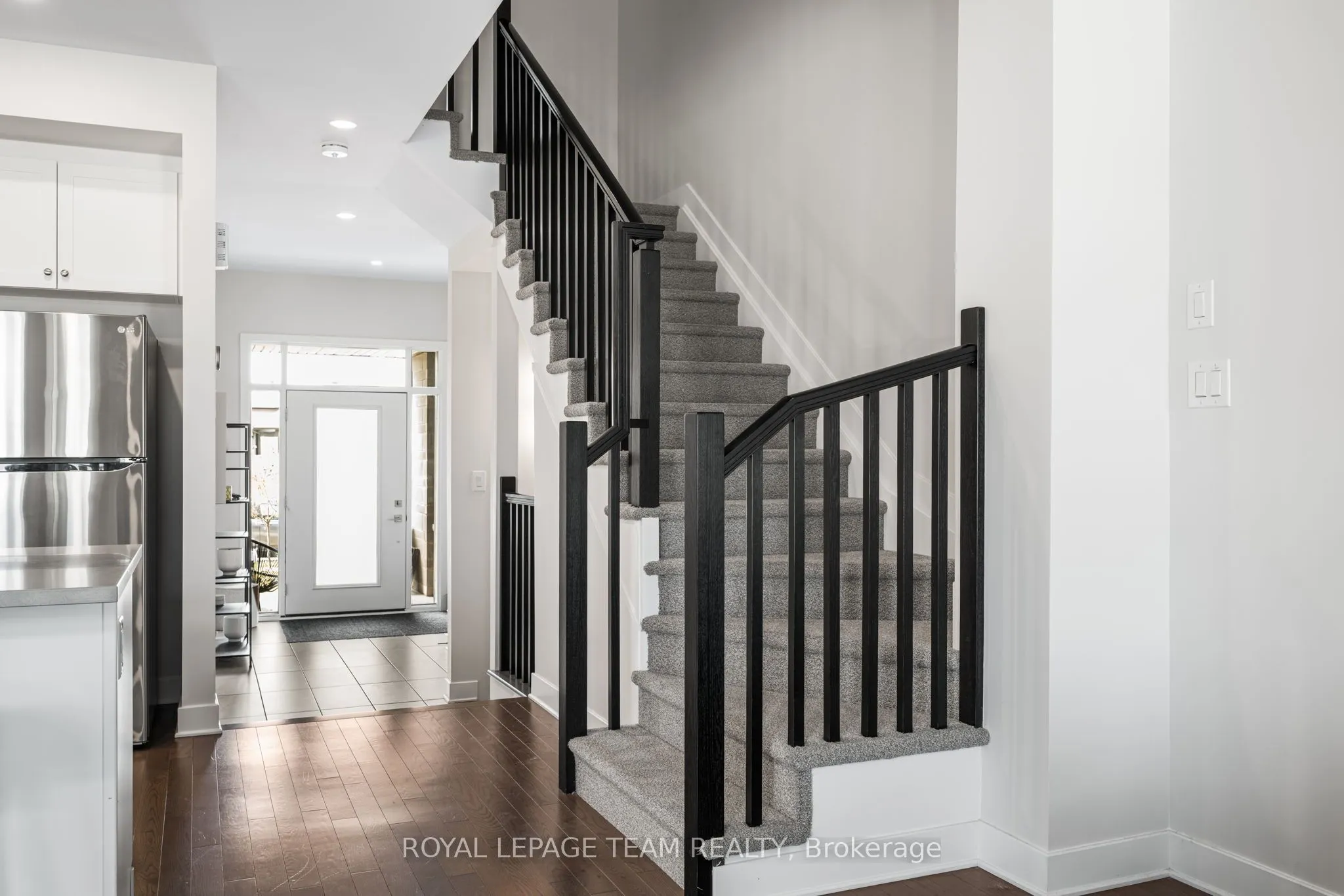 800 Solarium Avenue