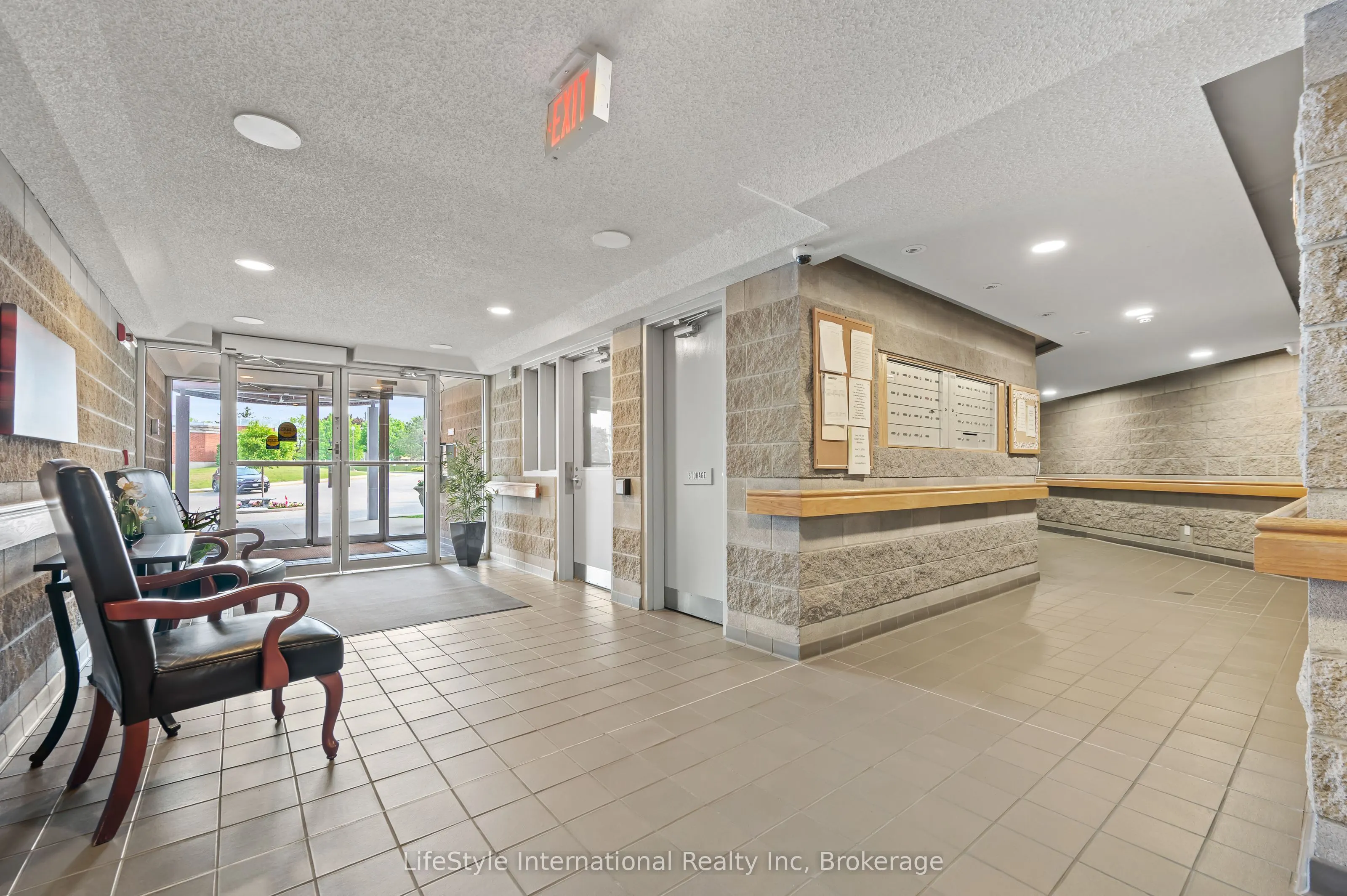 208 Silvercreek Parkway N #205