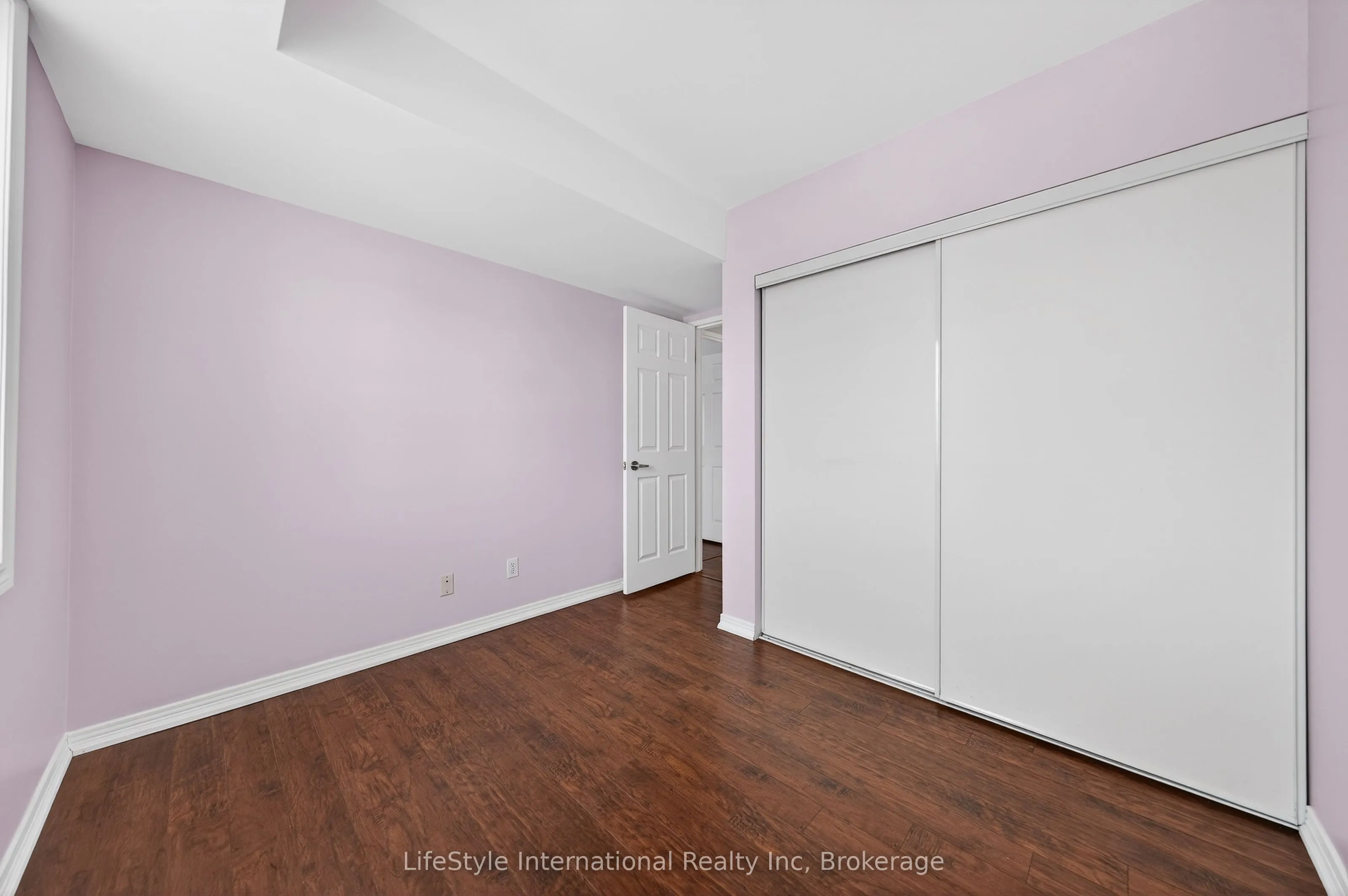 208 Silvercreek Parkway N #306