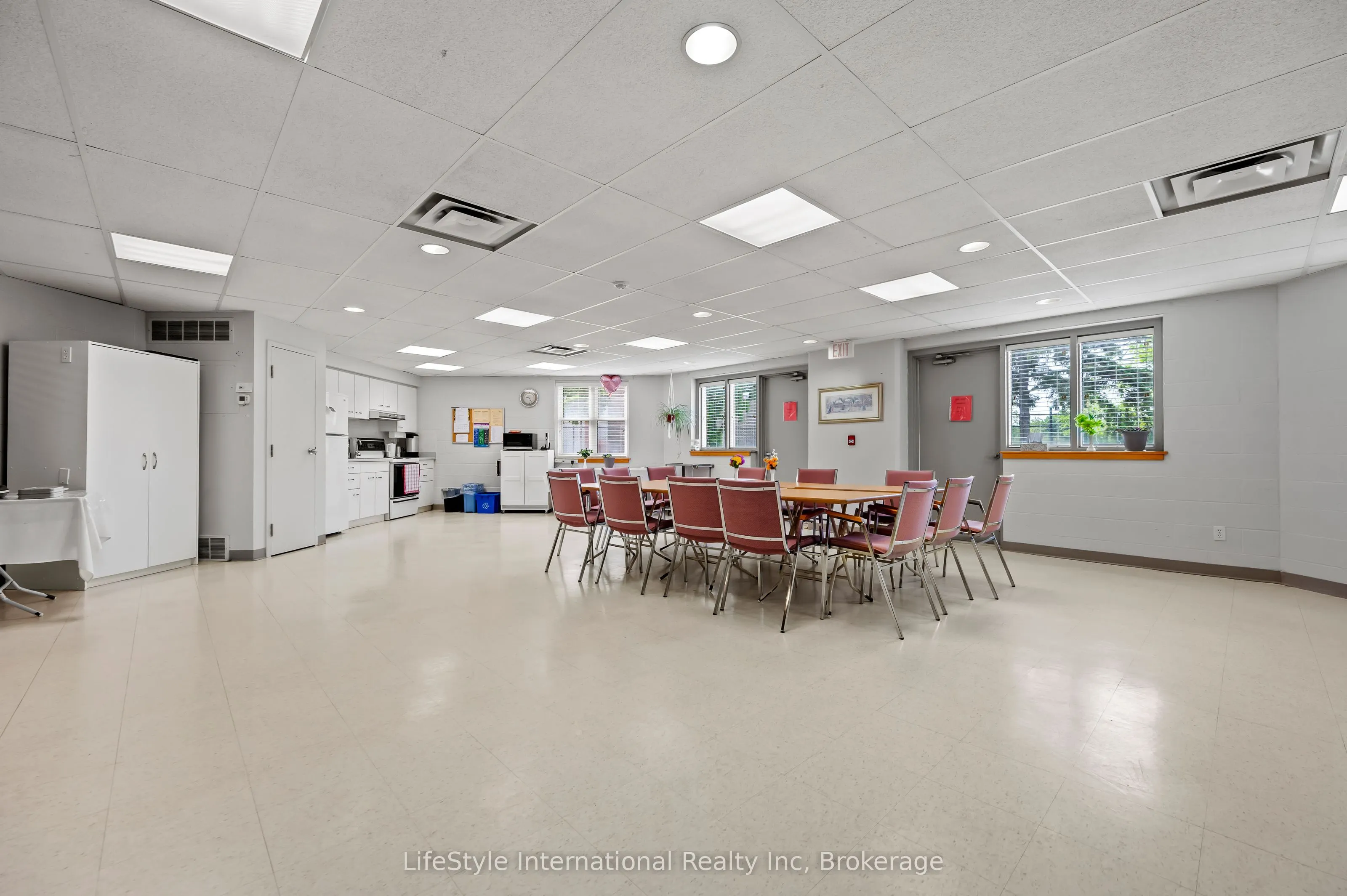 208 Silvercreek Parkway N #306