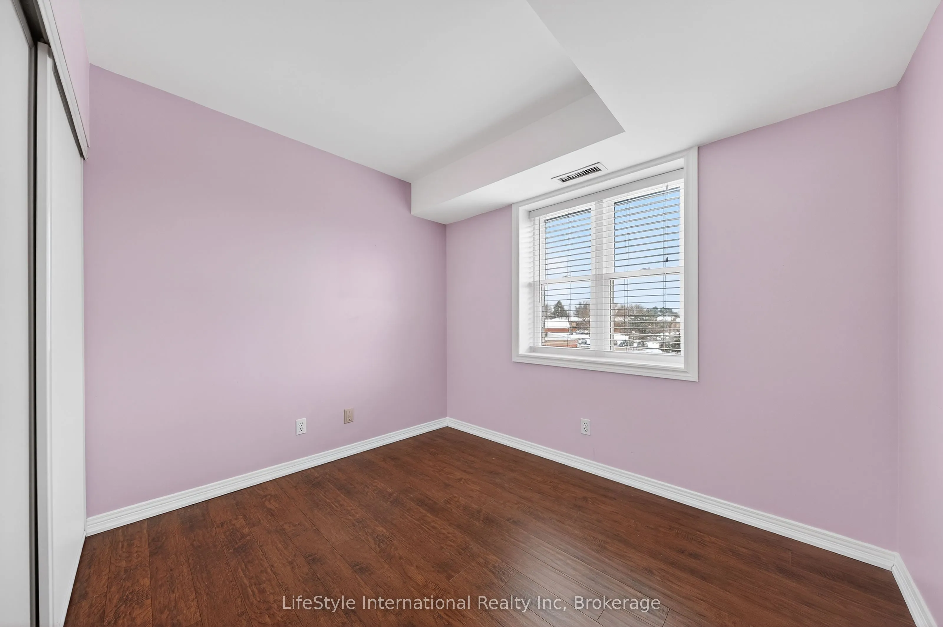 208 Silvercreek Parkway N #306