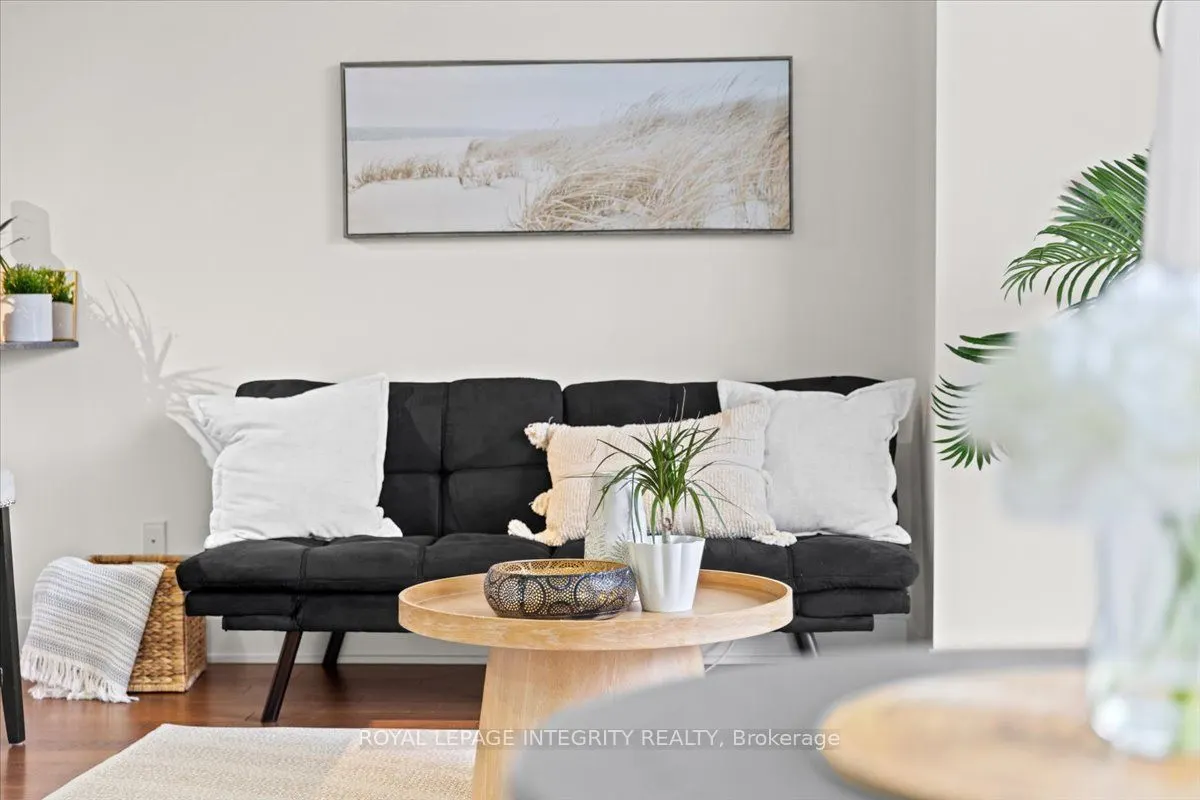 78 Holmwood Avenue #9