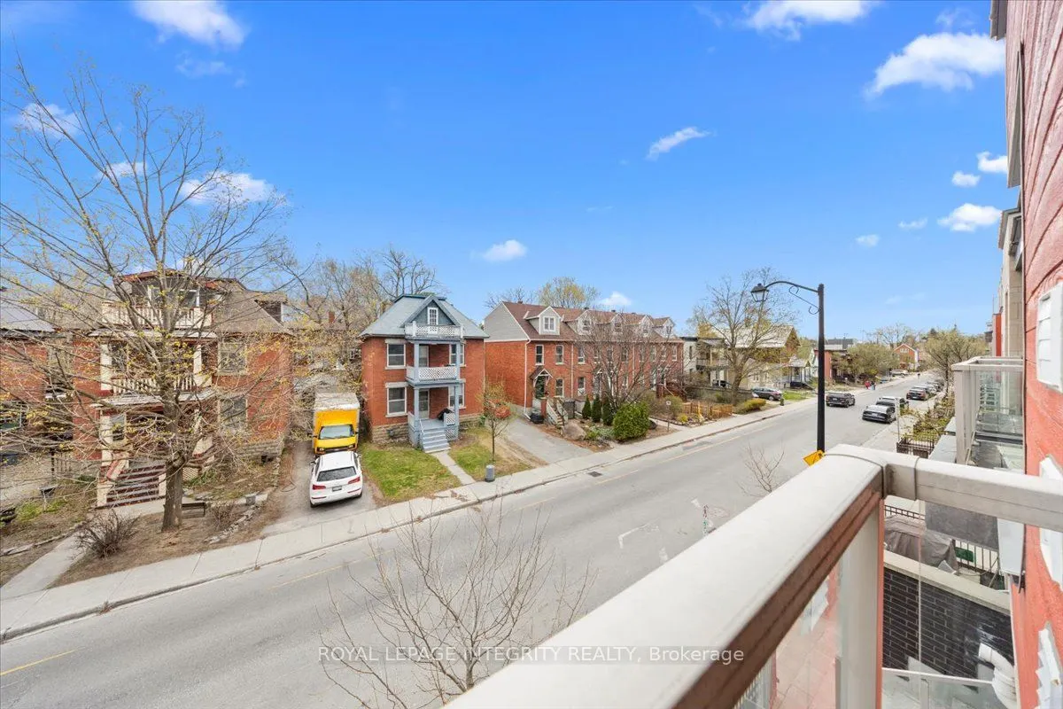 78 Holmwood Avenue #9