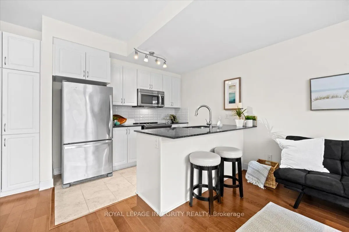 78 Holmwood Avenue #9