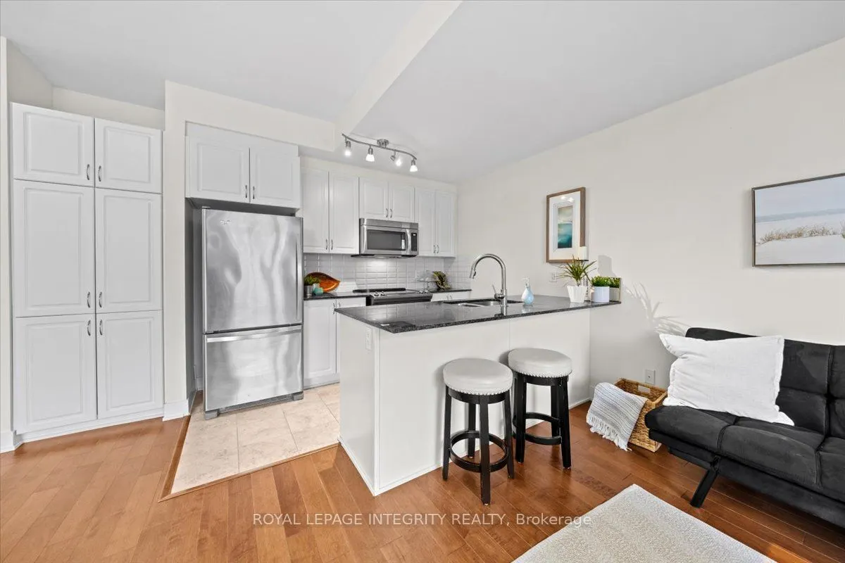 78 Holmwood Avenue #9