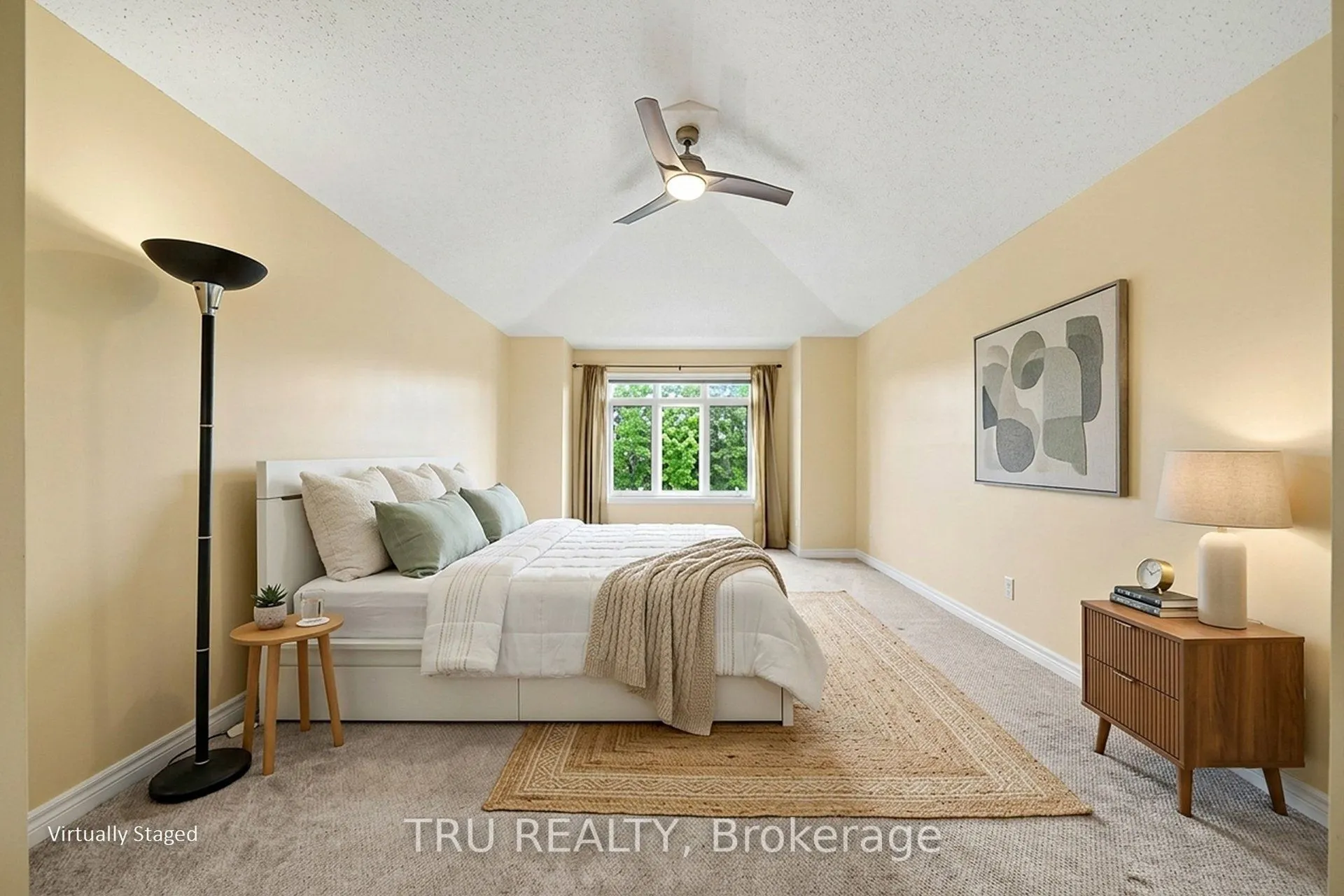 4082 Otter Tail Crescent