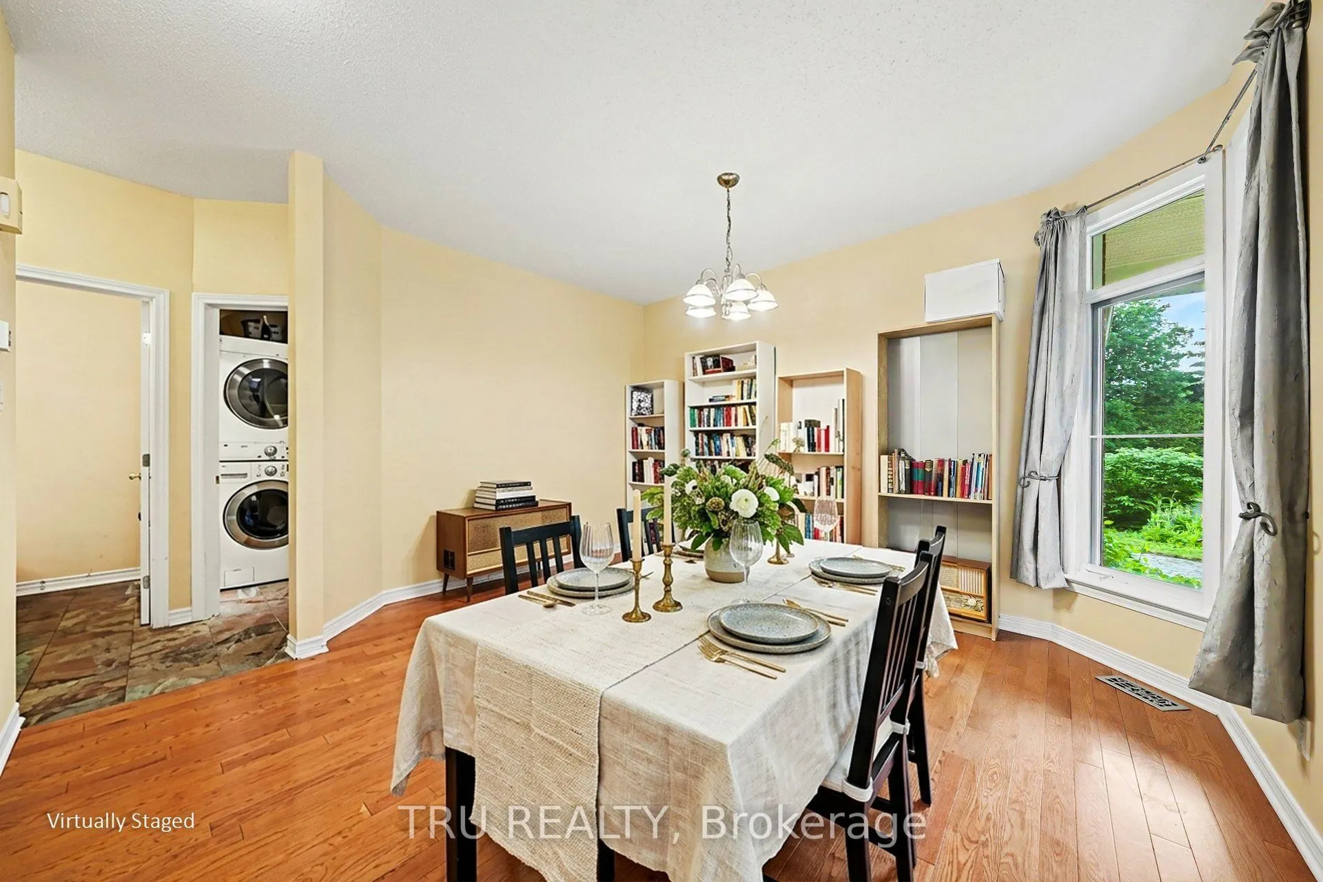4082 Otter Tail Crescent