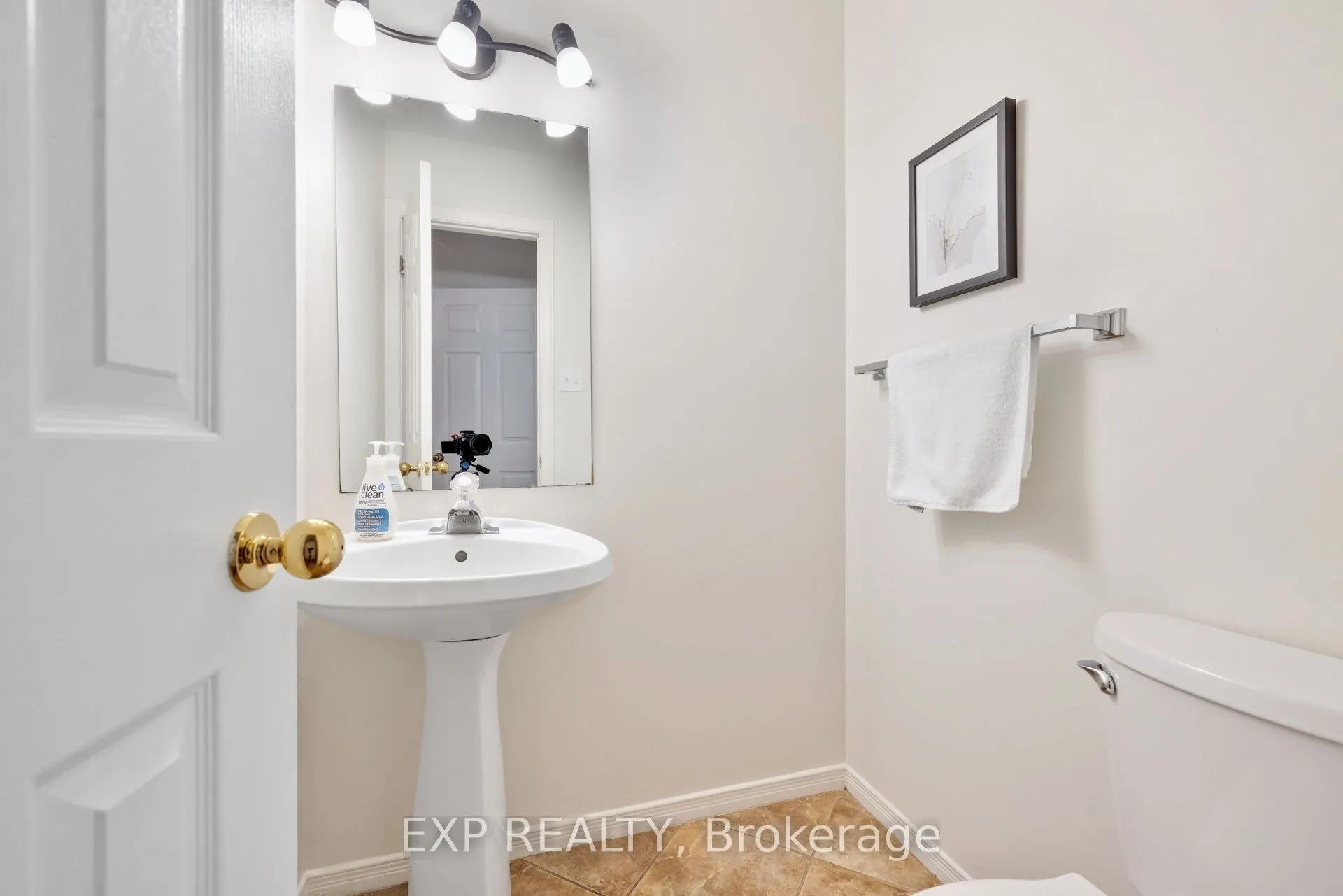 103 FLAMBOROUGH Way