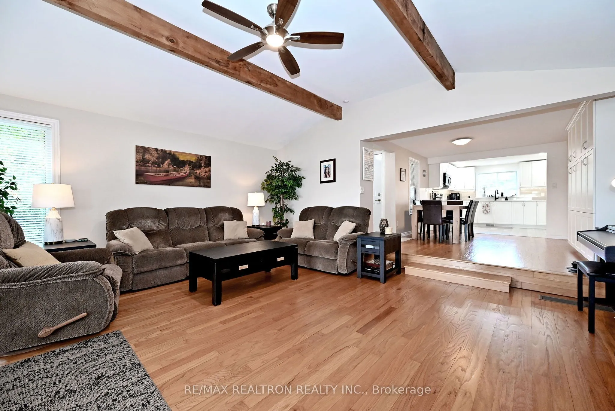 53 Robinson Avenue