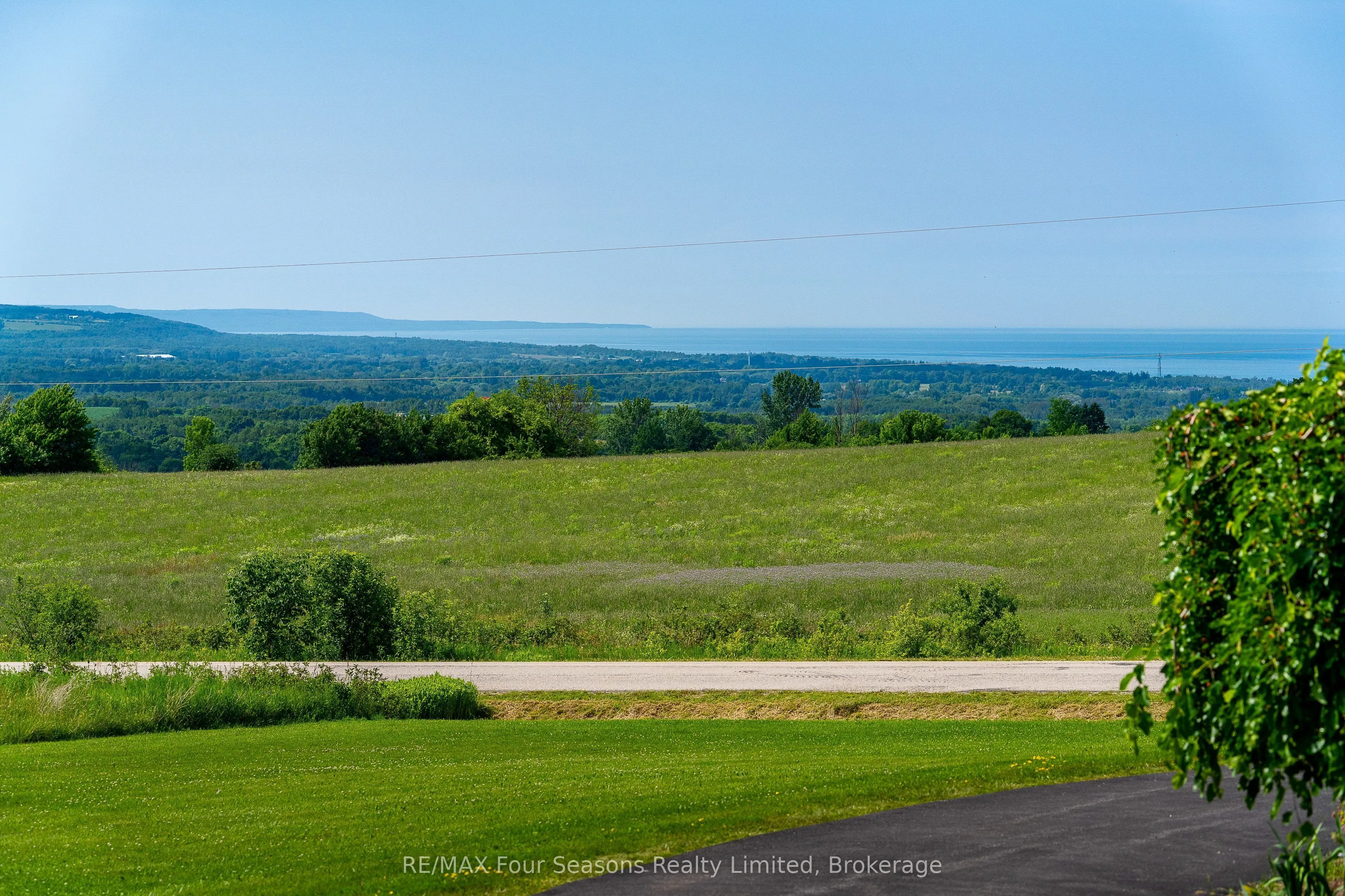 728454 21st Side Road