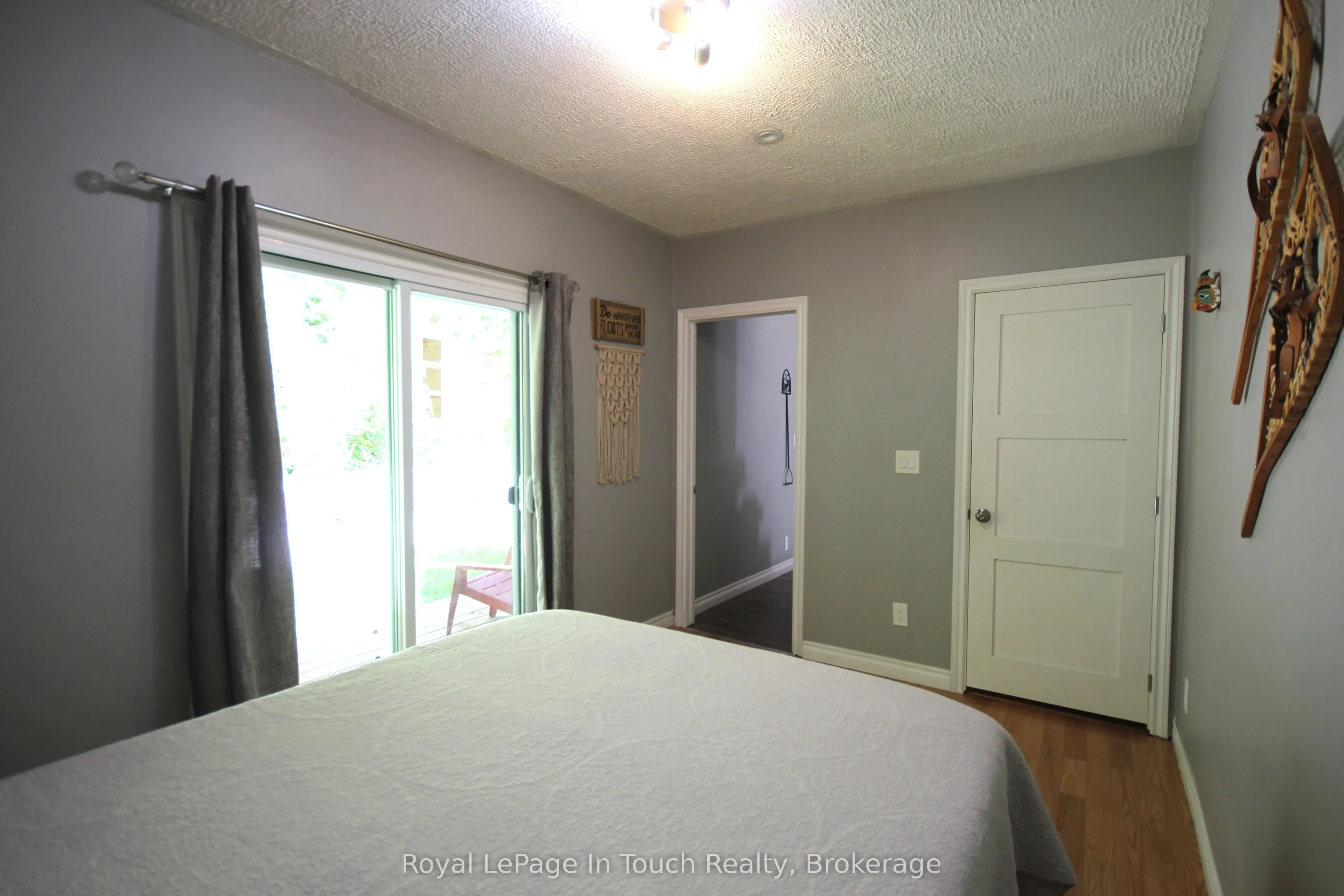 18 Shady Glen Lane