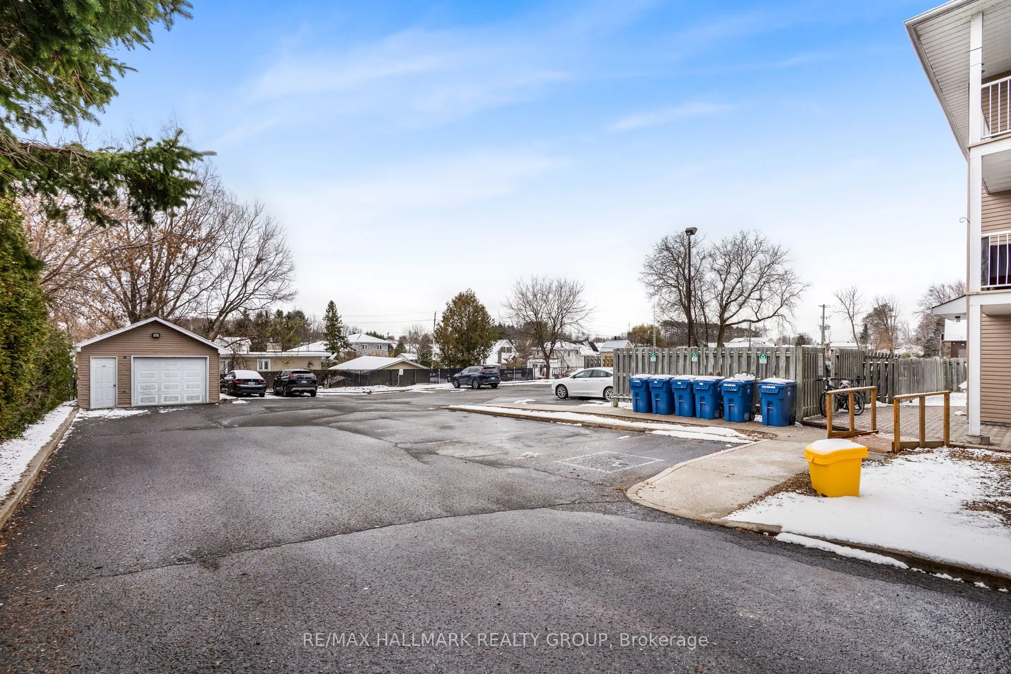1005 LAURIER Street #302