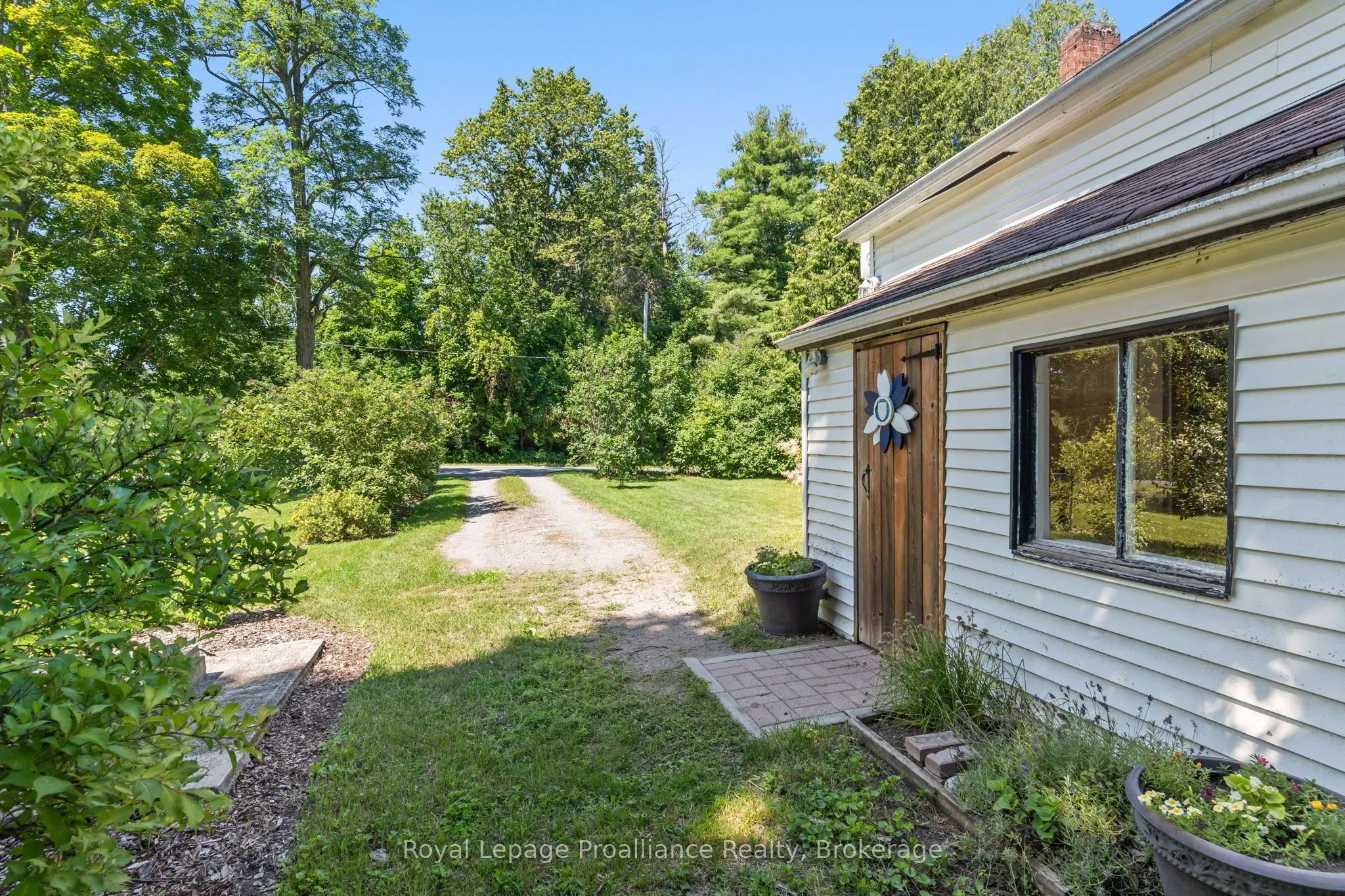 211 ALEXANDER Road