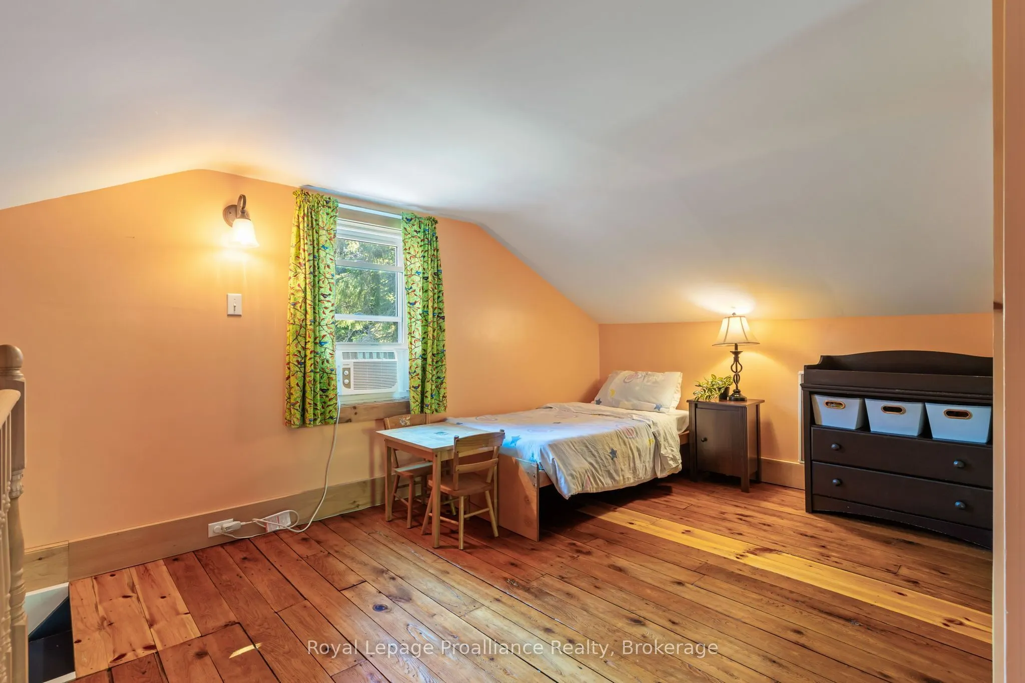 211 ALEXANDER Road
