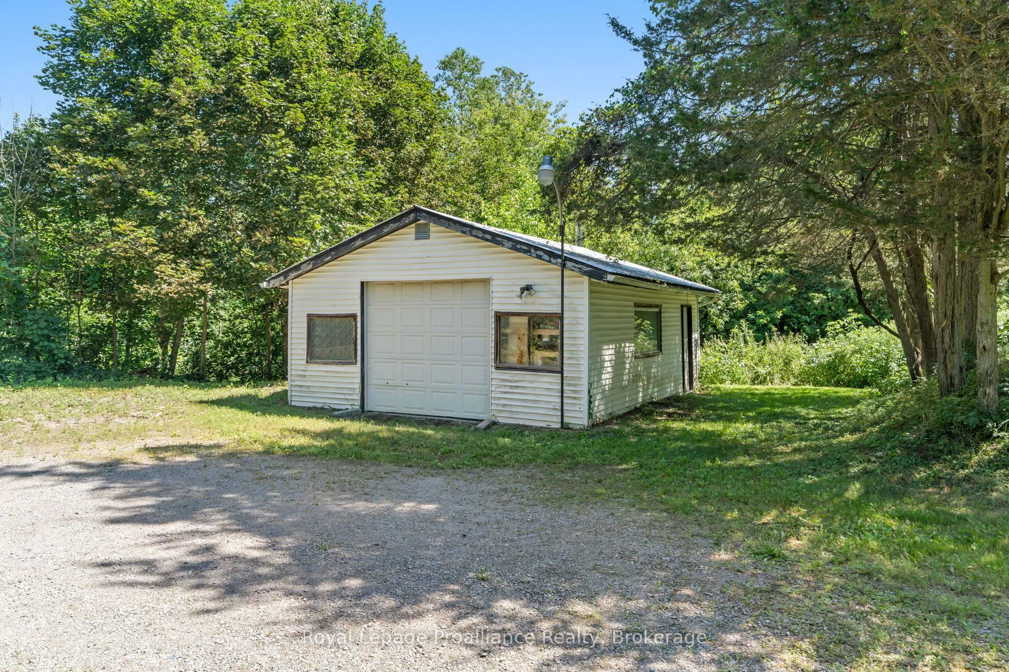 211 ALEXANDER Road
