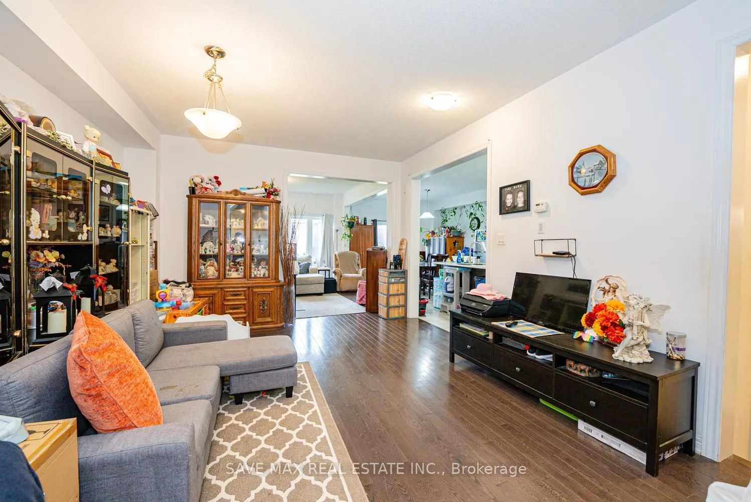 335 Ridley Crescent