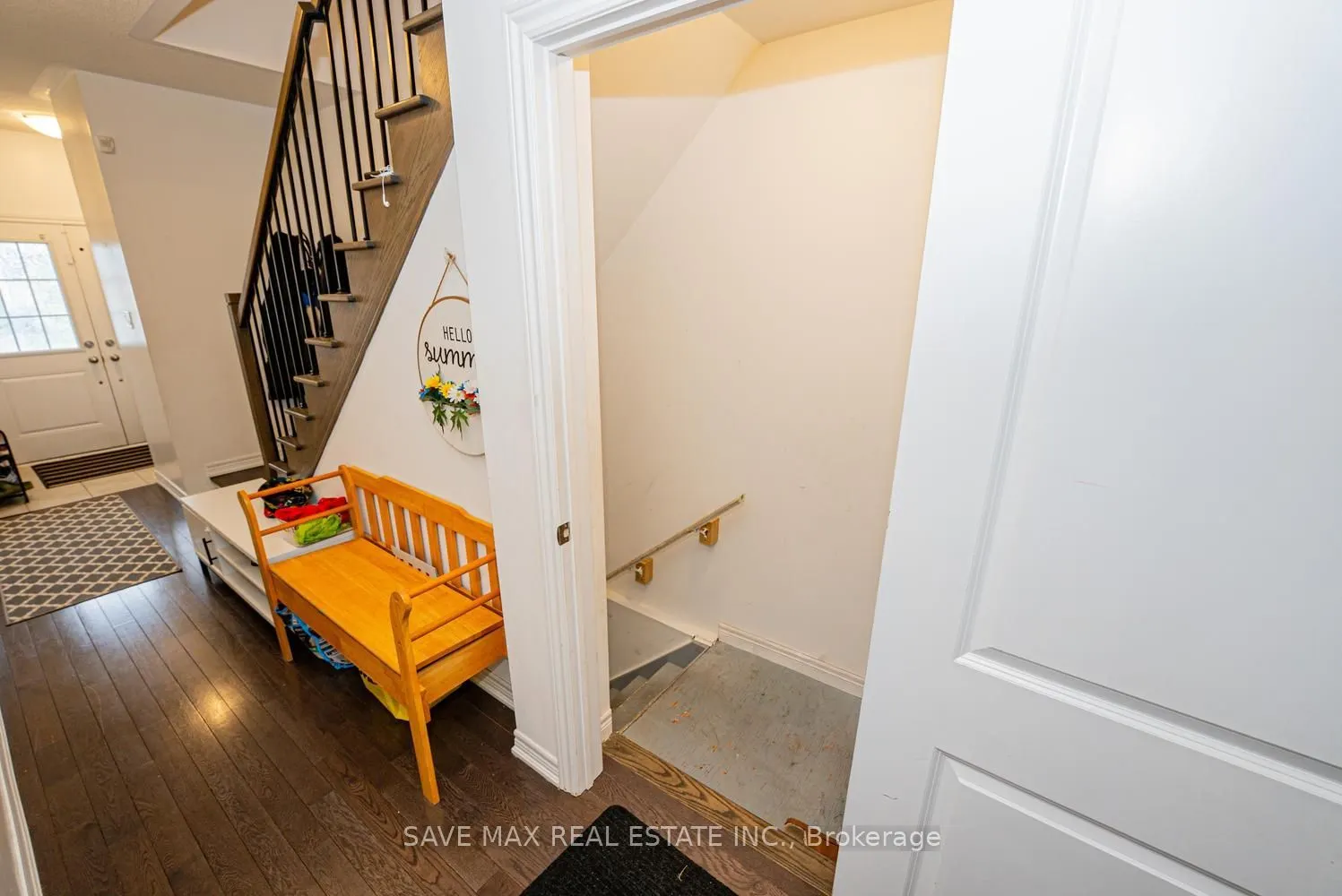 335 Ridley Crescent