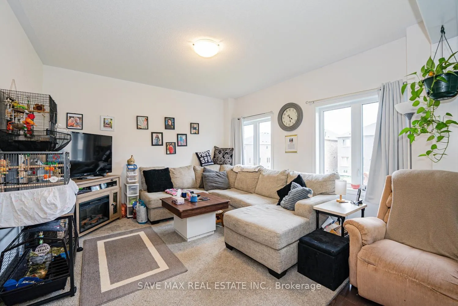 335 Ridley Crescent