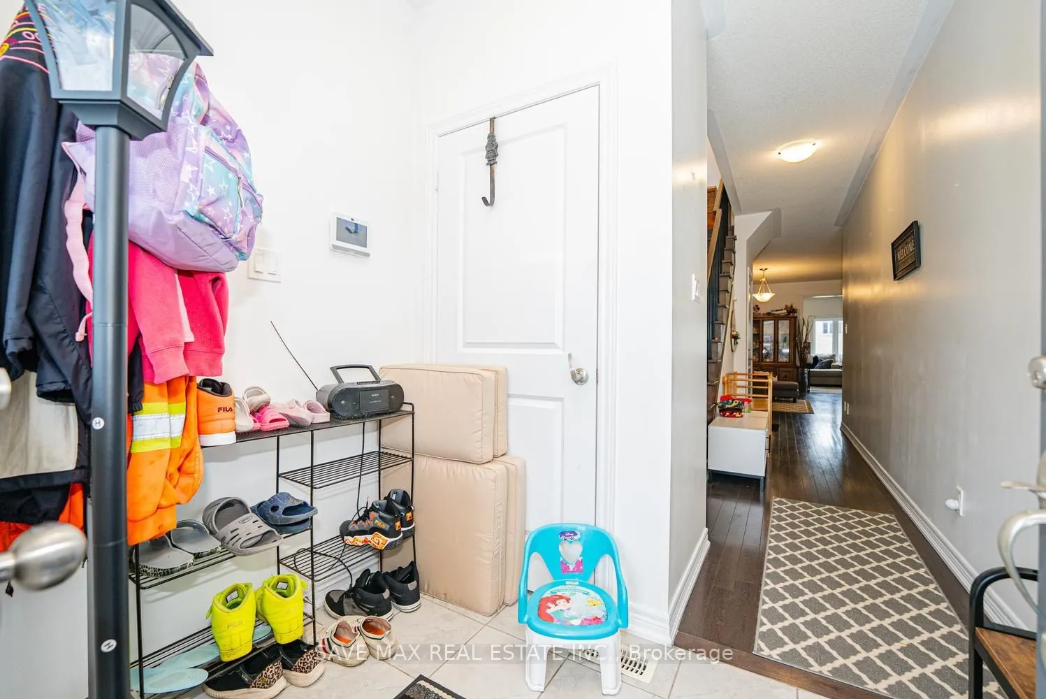 335 Ridley Crescent