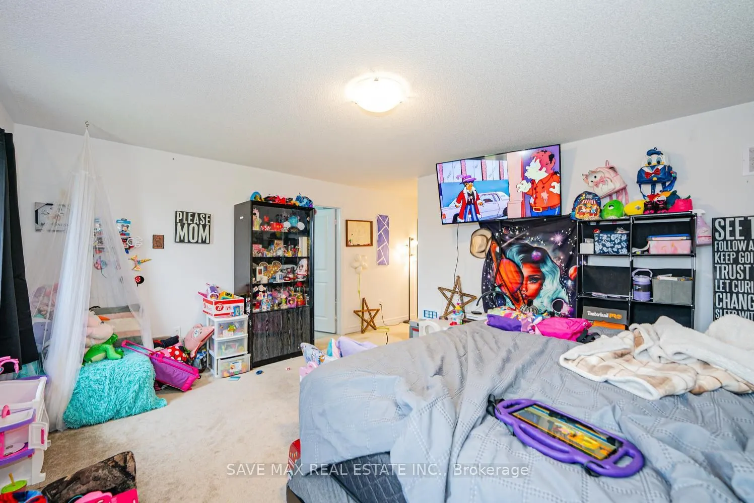 335 Ridley Crescent