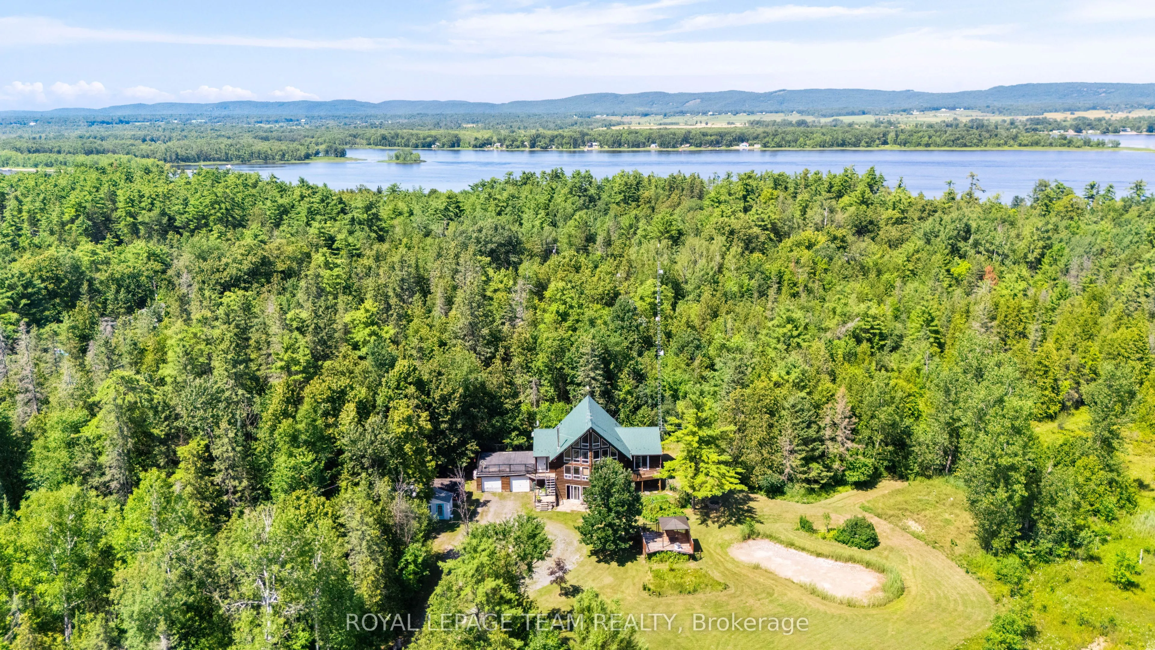 4984 Dunrobin Road