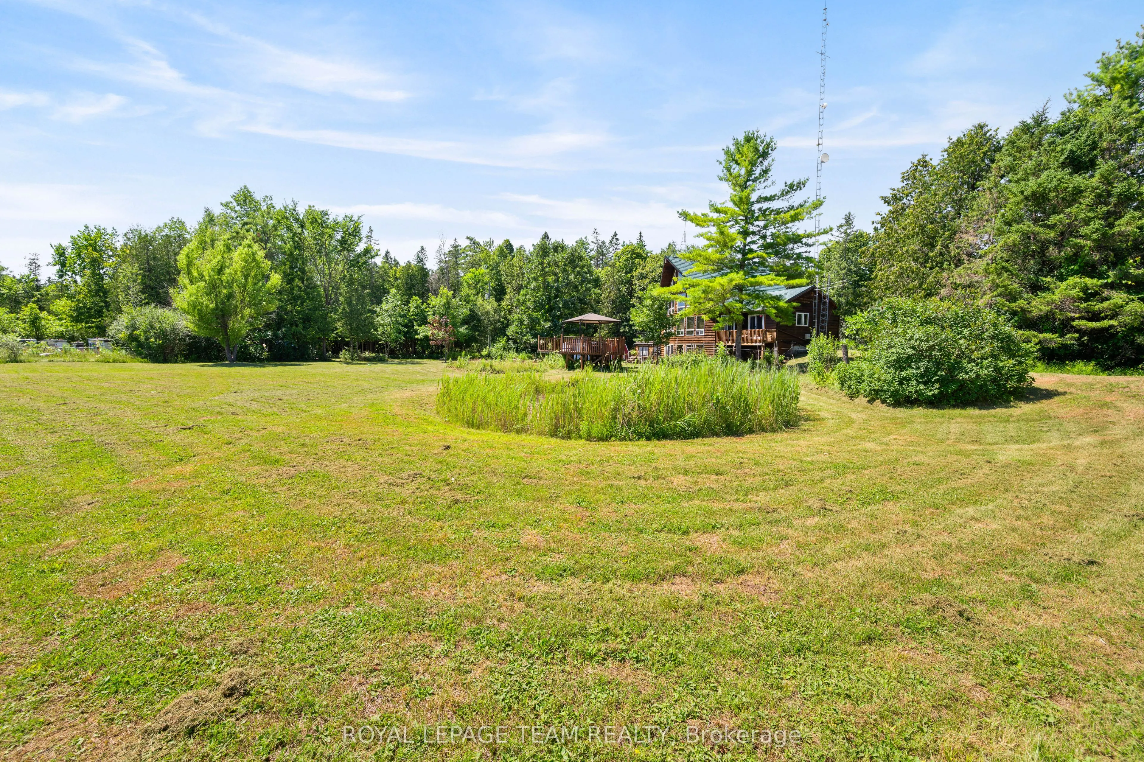 4984 Dunrobin Road