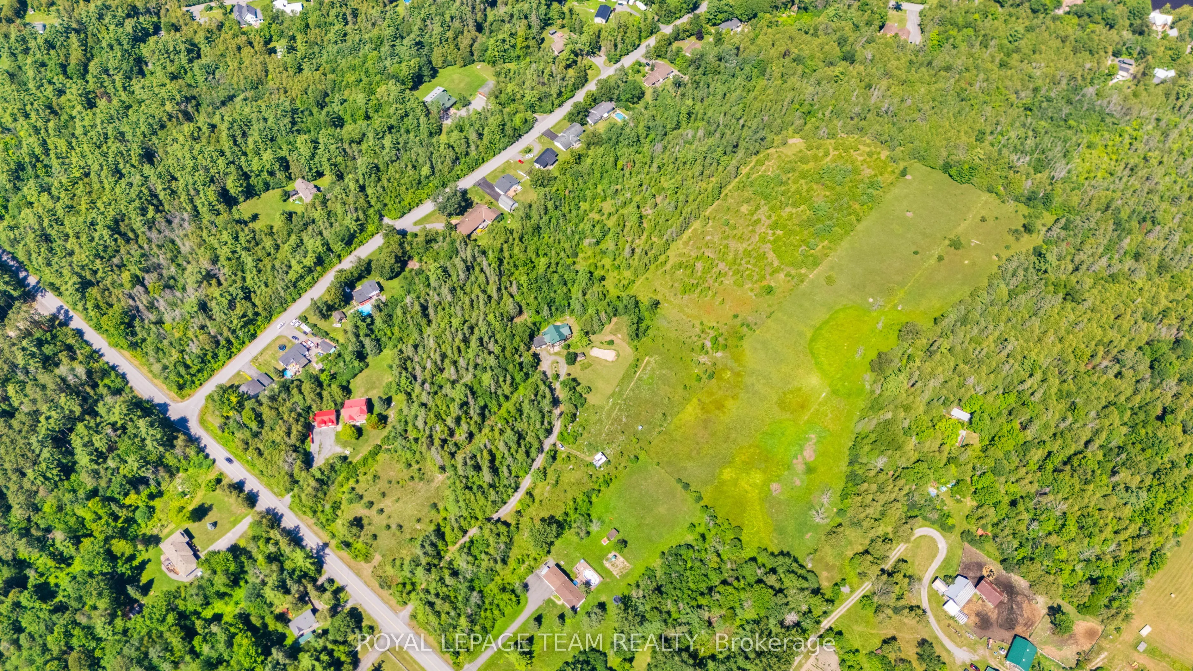 4984 Dunrobin Road