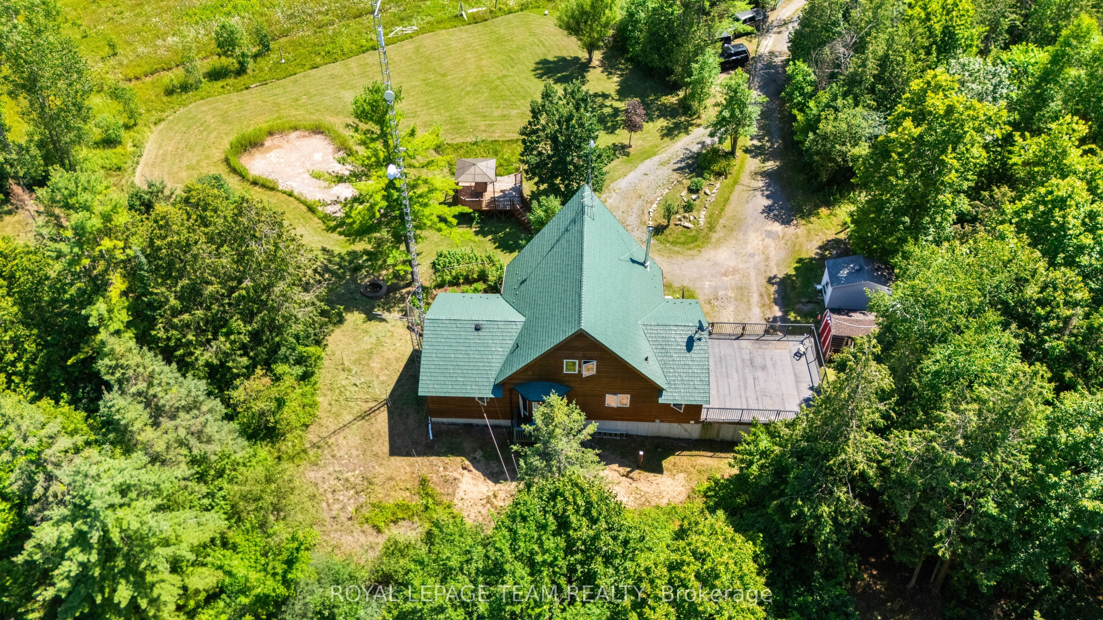 4984 Dunrobin Road