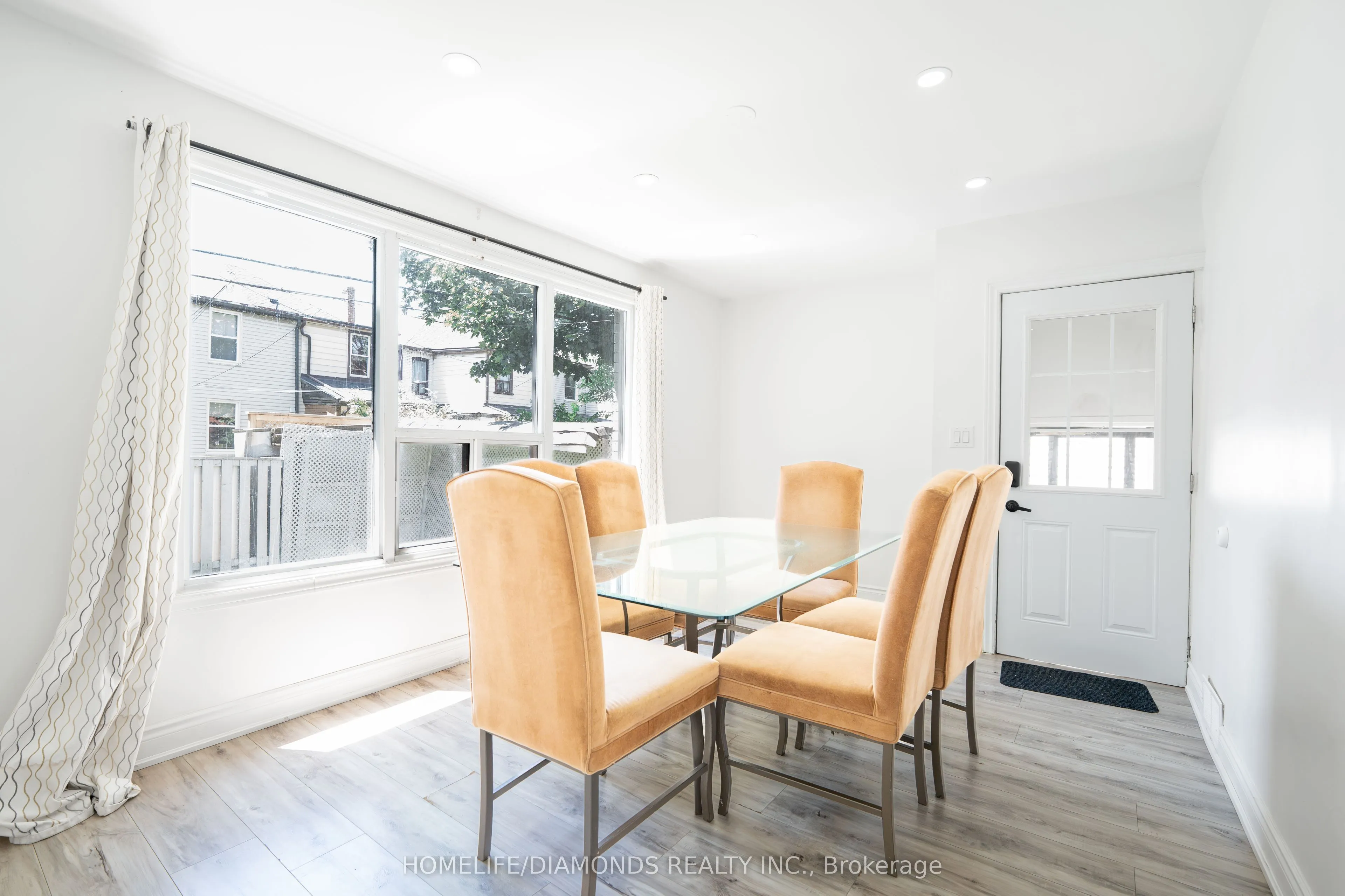 20 Somerset Avenue