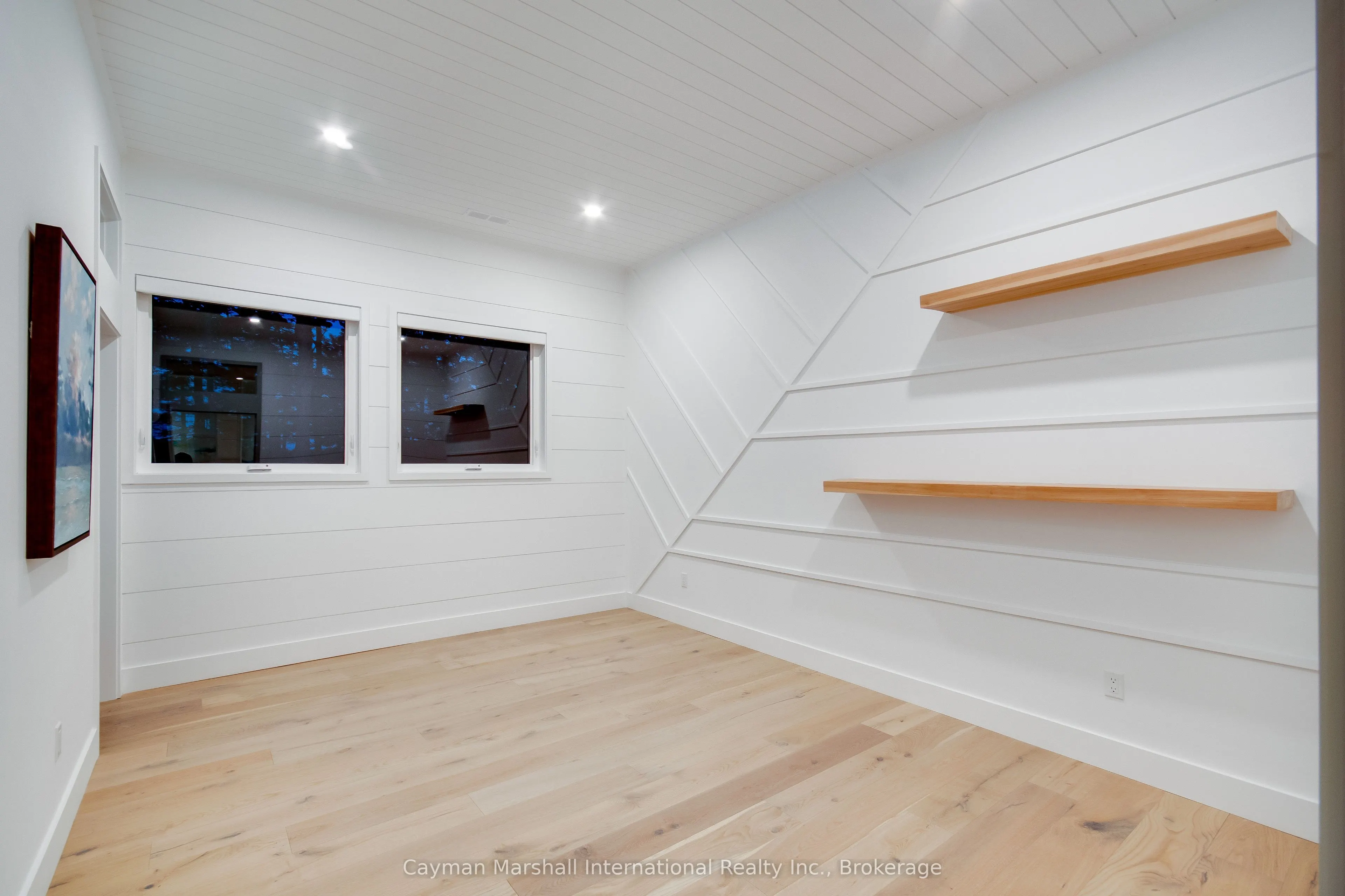 1331 South Monck Drive #4