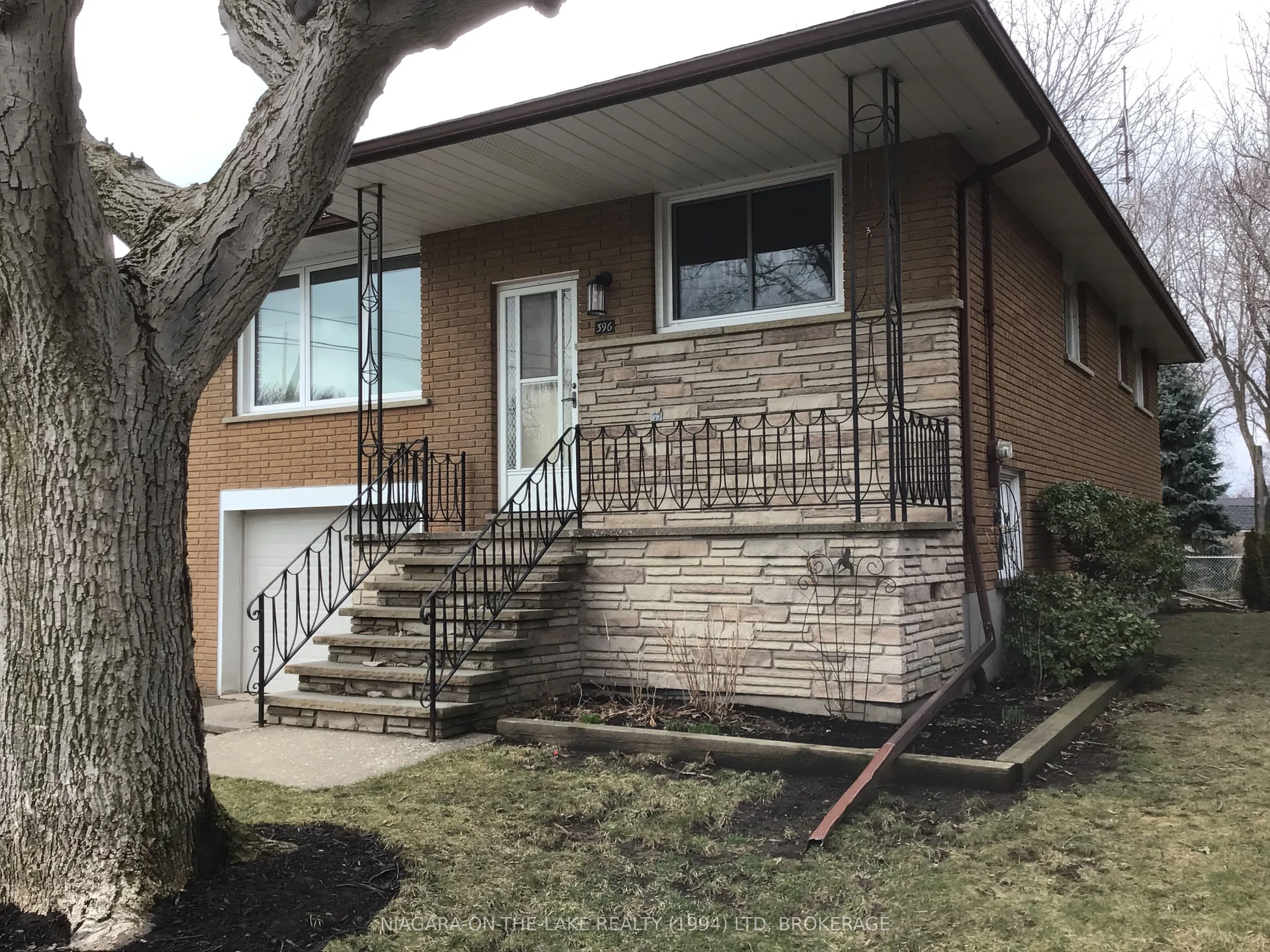 396 Wellington Street