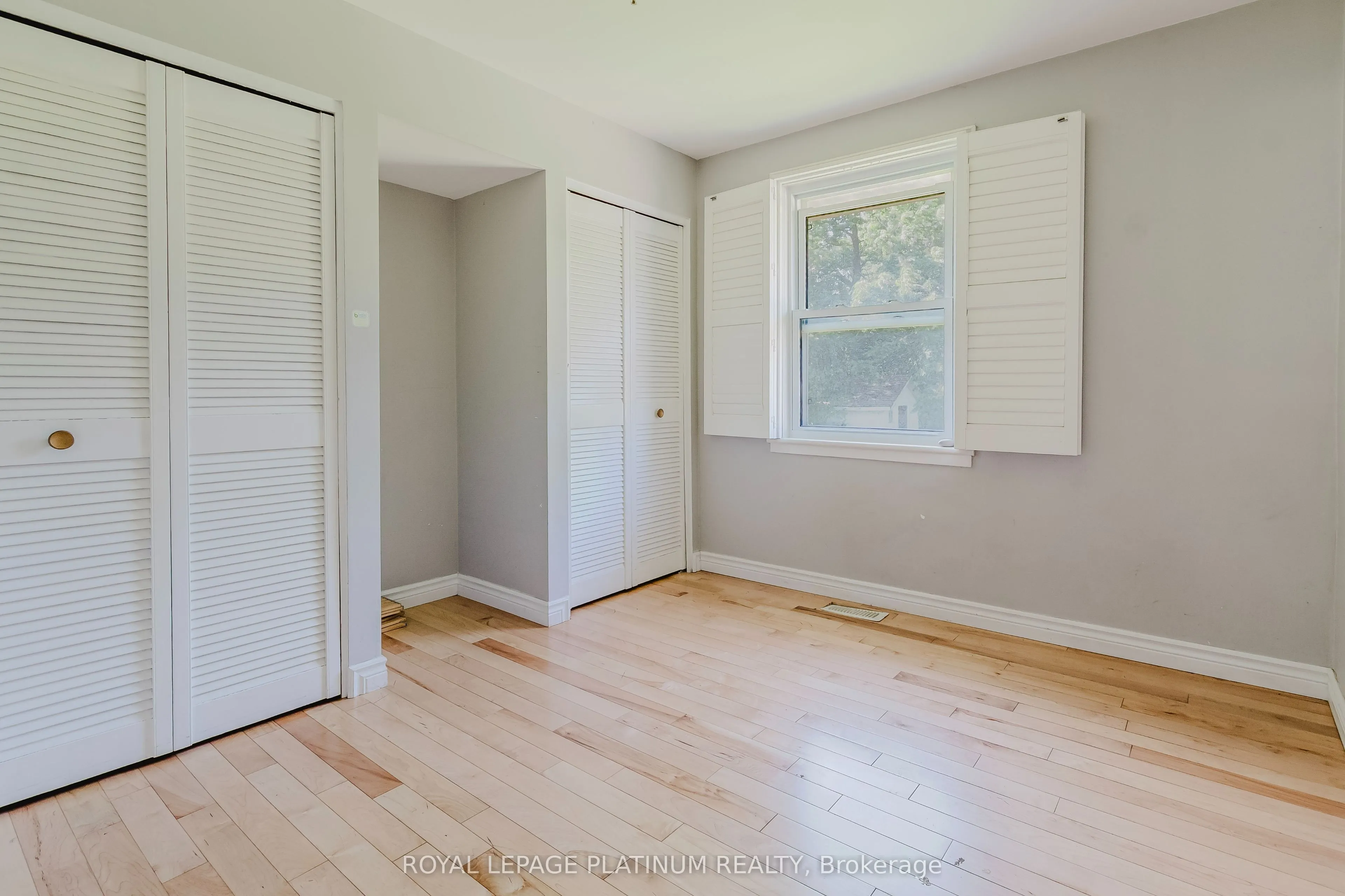 6 Varadi Avenue