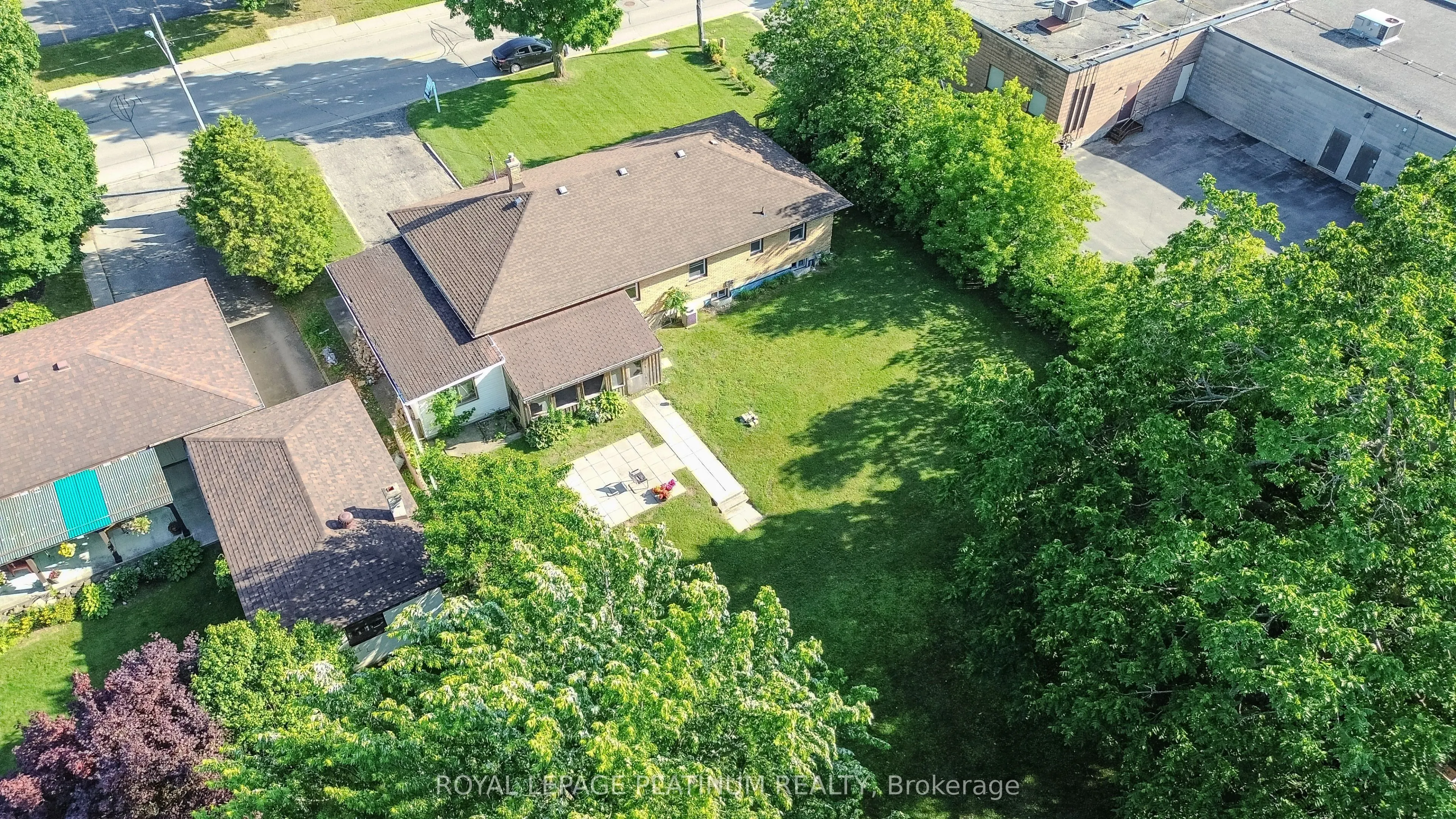 6 Varadi Avenue