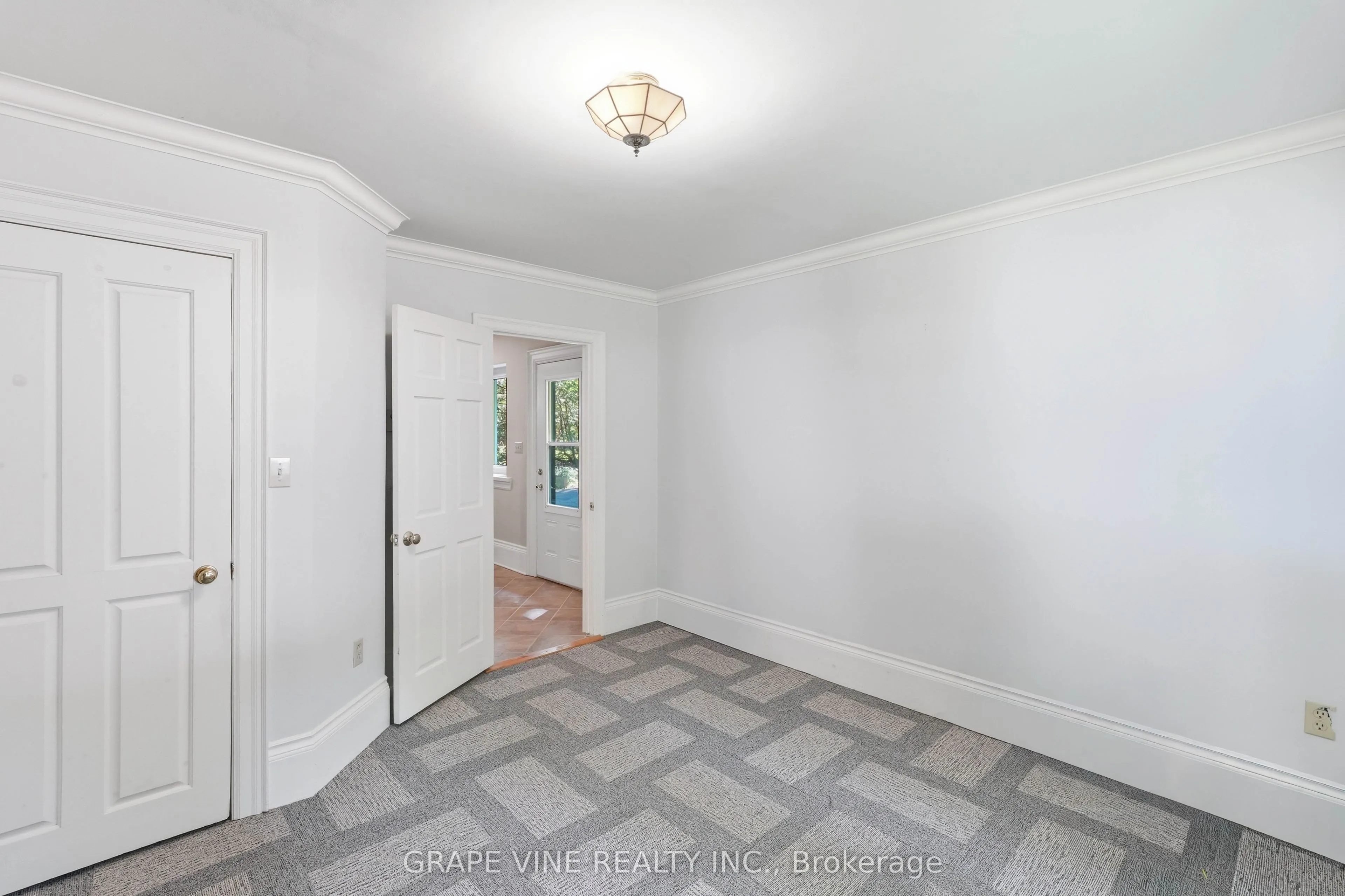 68 Goodman Crescent