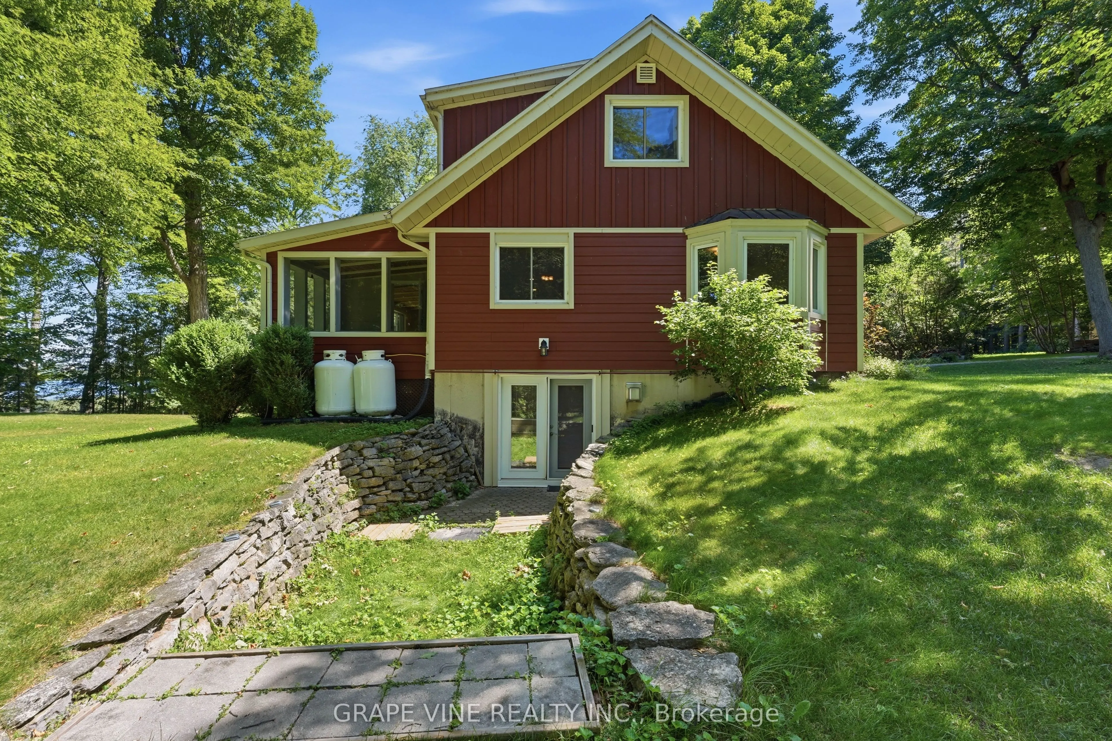 68 Goodman Crescent