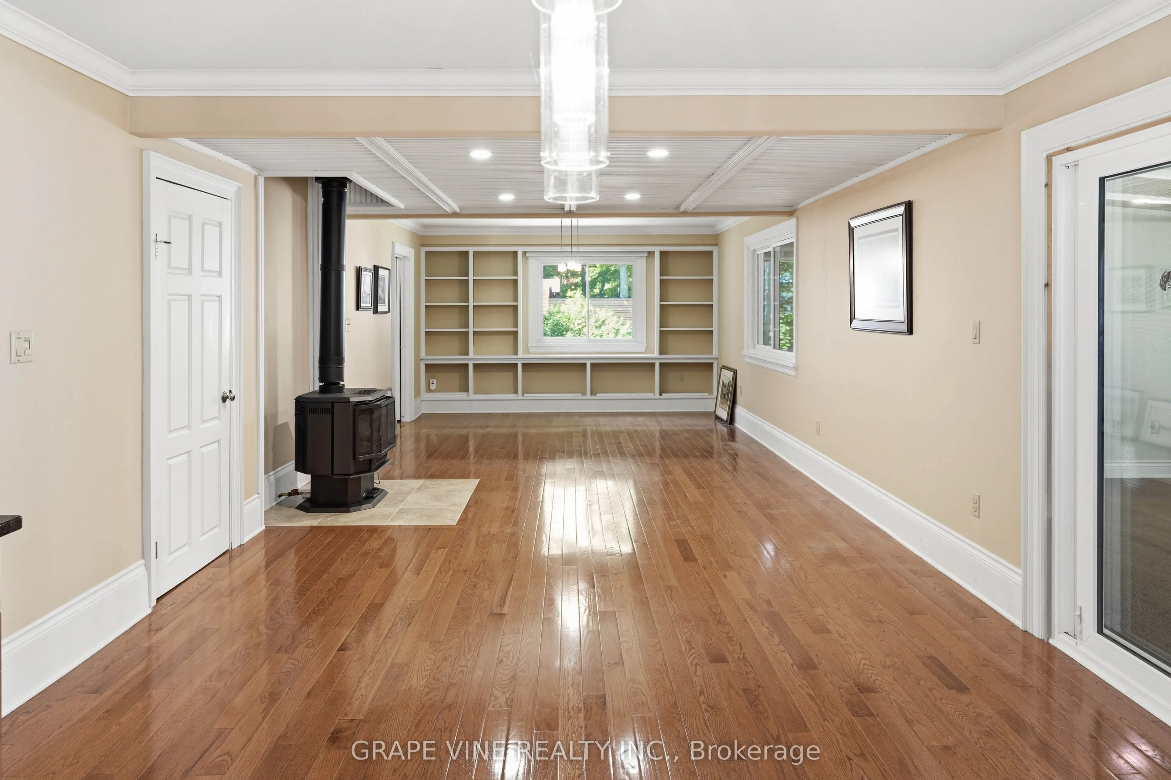 68 Goodman Crescent