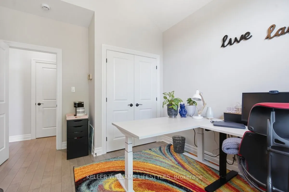 2290 Torrey Pines Way #3