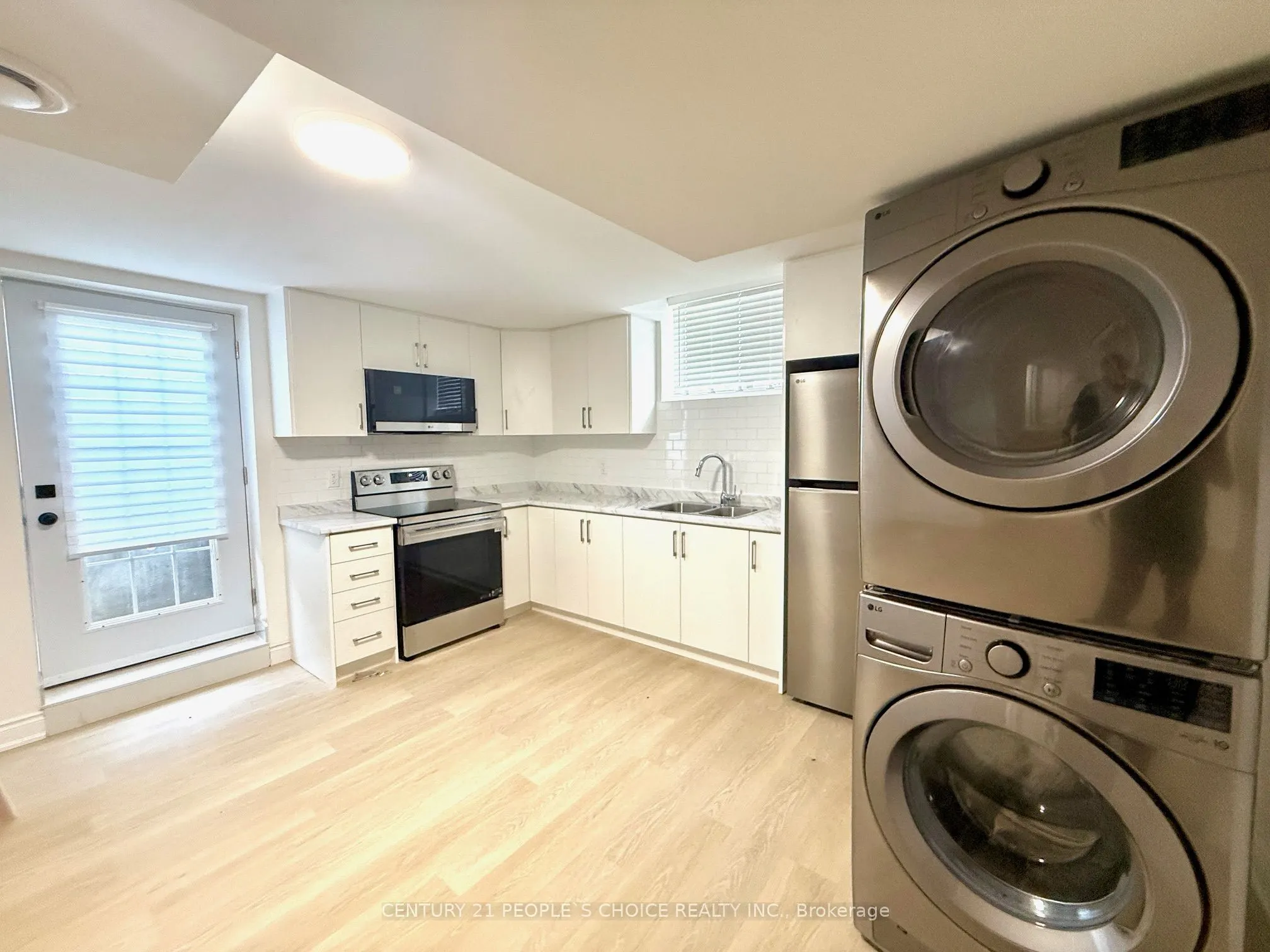 72 Summersides Boulevard S #Basement
